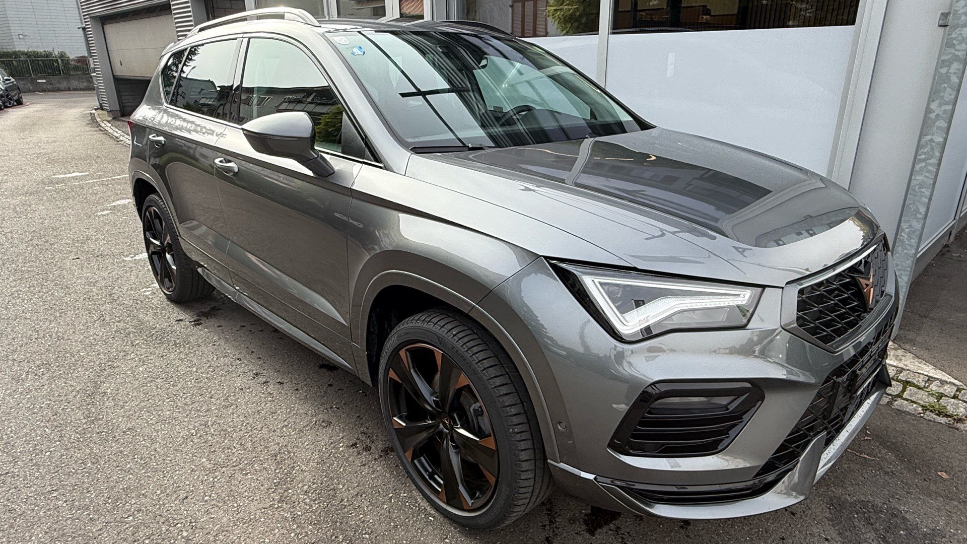 CUPRA Ateca 2.0 TSI 4Drive ***ANHÄNGERKUPPLUNG & 5 JAHRE CUPRA WERKSGARANTIE ***-image-2