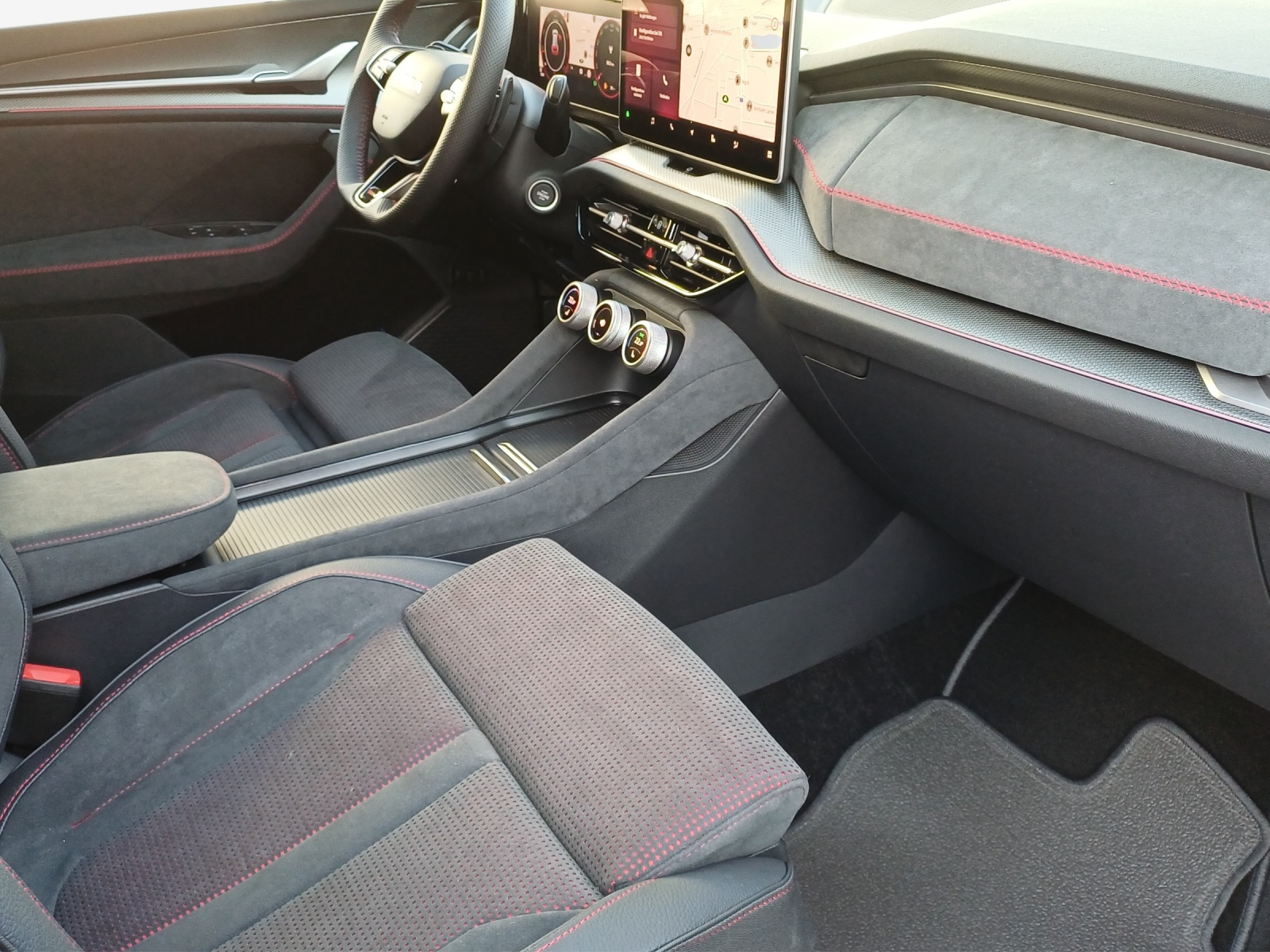 SKODA Kodiaq 2.0 TSI RS 4x4-image-8