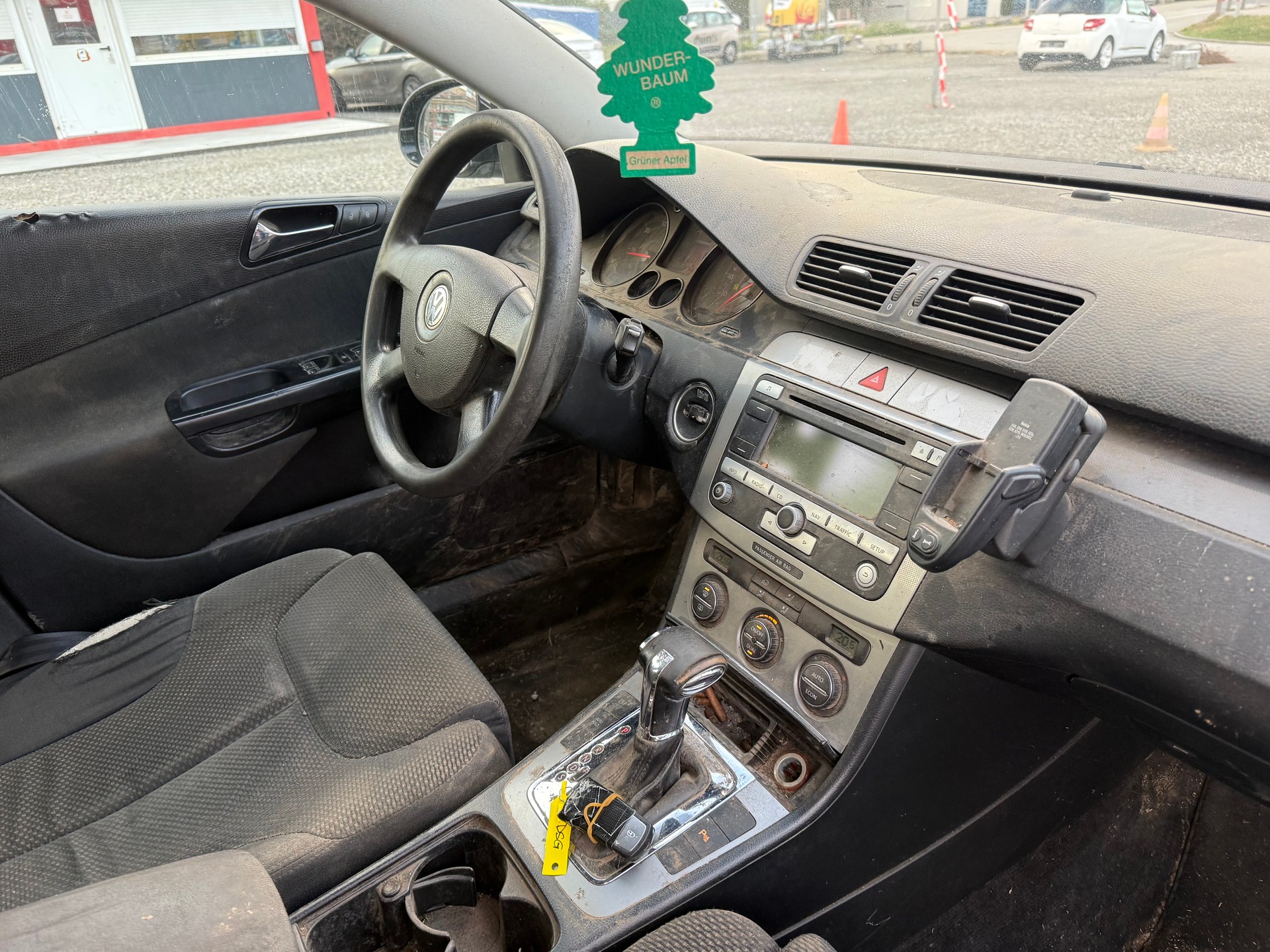 VW Passat Variant 2.0 TDI Highline-image-10