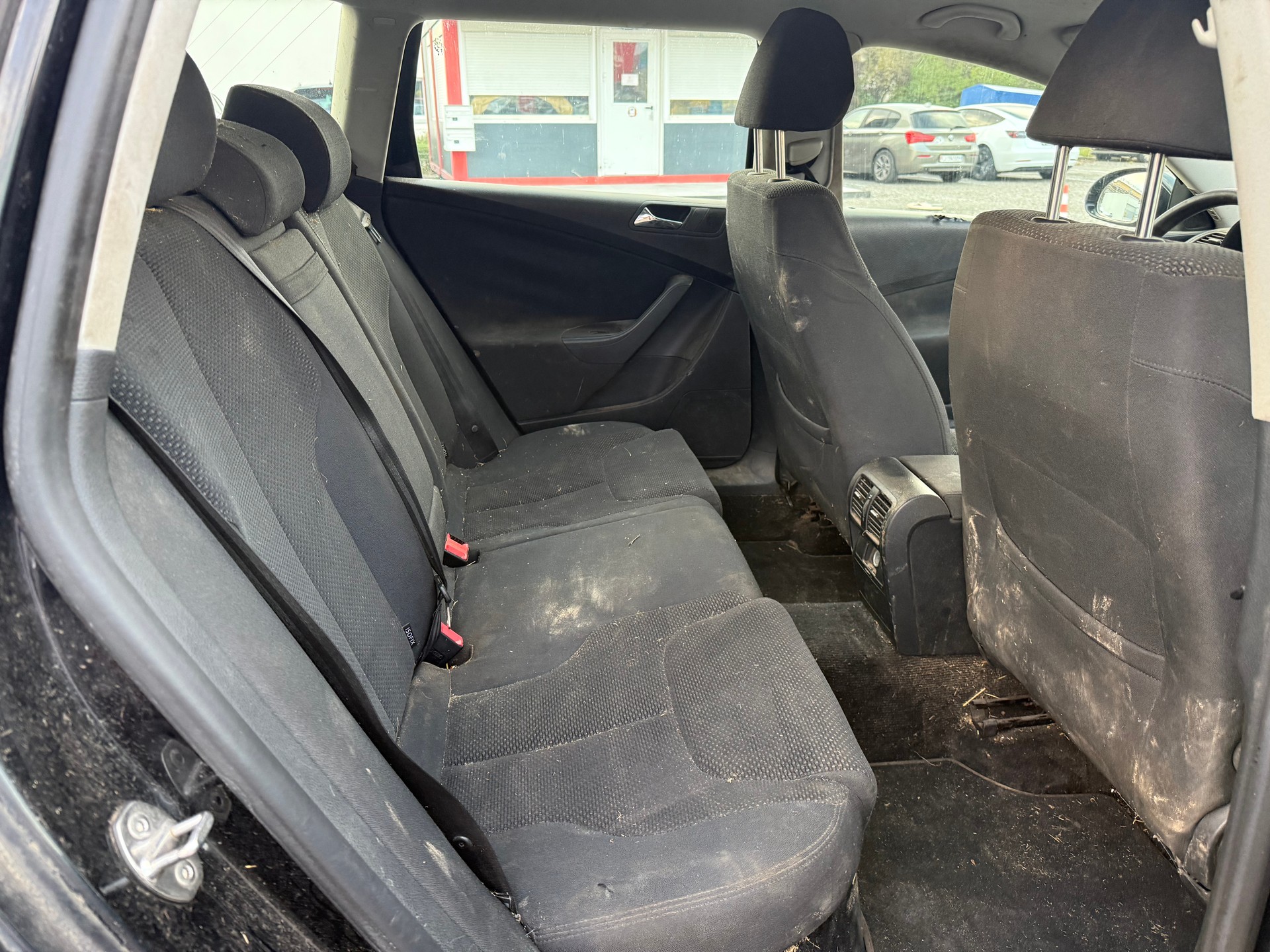 VW Passat Variant 2.0 TDI Highline-image-12