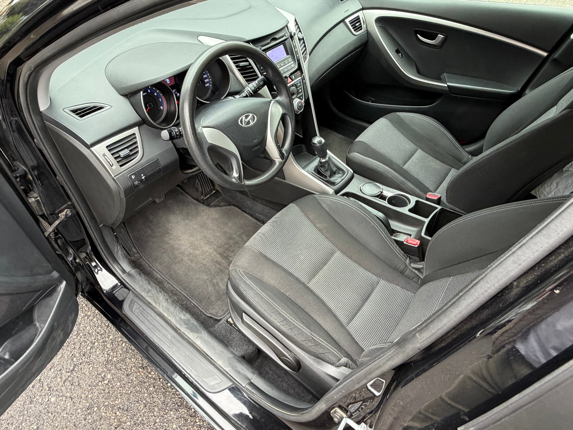 HYUNDAI i30 Wagon 1.4 Pica-image-8