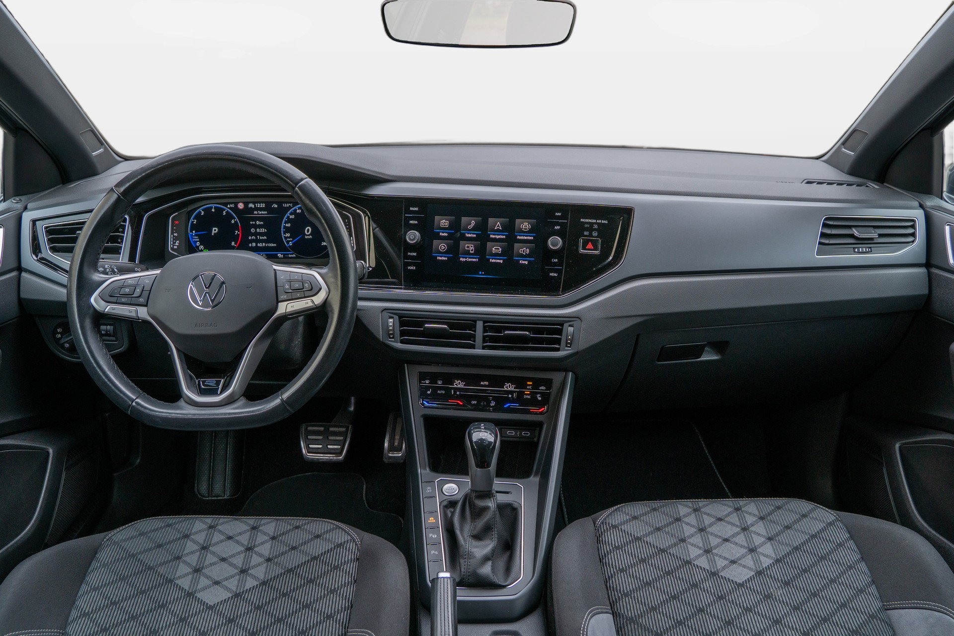 VW Taigo 1.0 TSI R-Line DSG-image-11