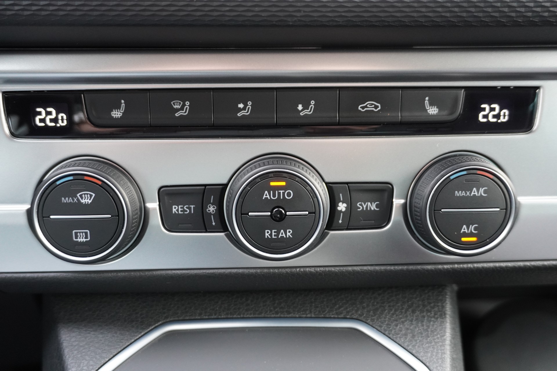 VW T6.1 California 2.0 Bi-TDI Beach Liberty 4Motion DSG-image-43