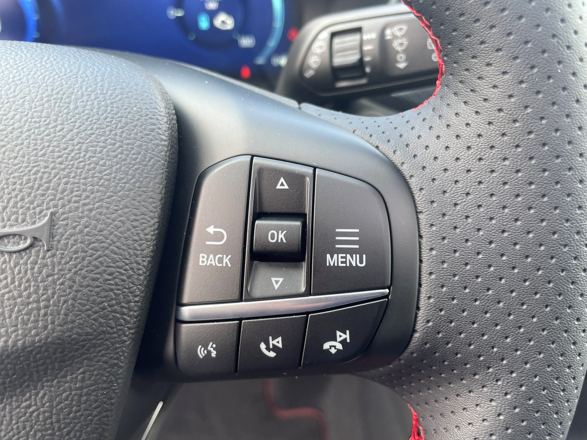 FORD Kuga 2.5 PHEV ST-LineX2WD-image-15