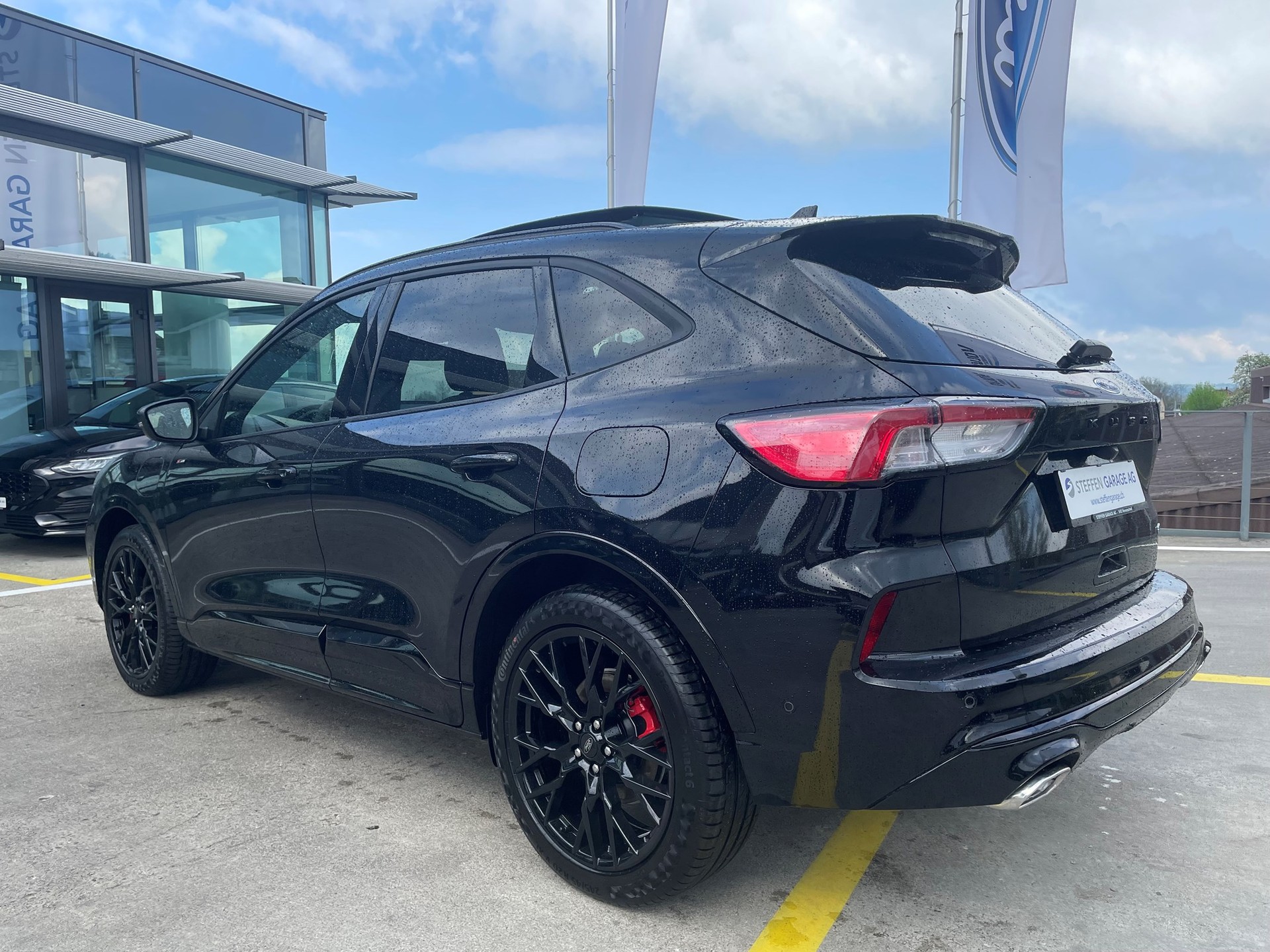 FORD Kuga 2.5 PHEV ST-LineX2WD-image-4