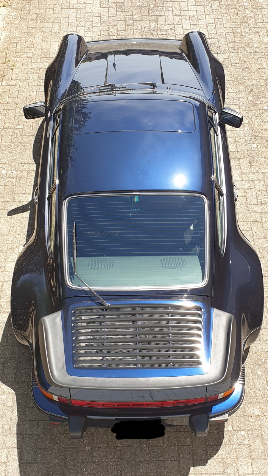 PORSCHE 911 Turbo 3.3-image-7