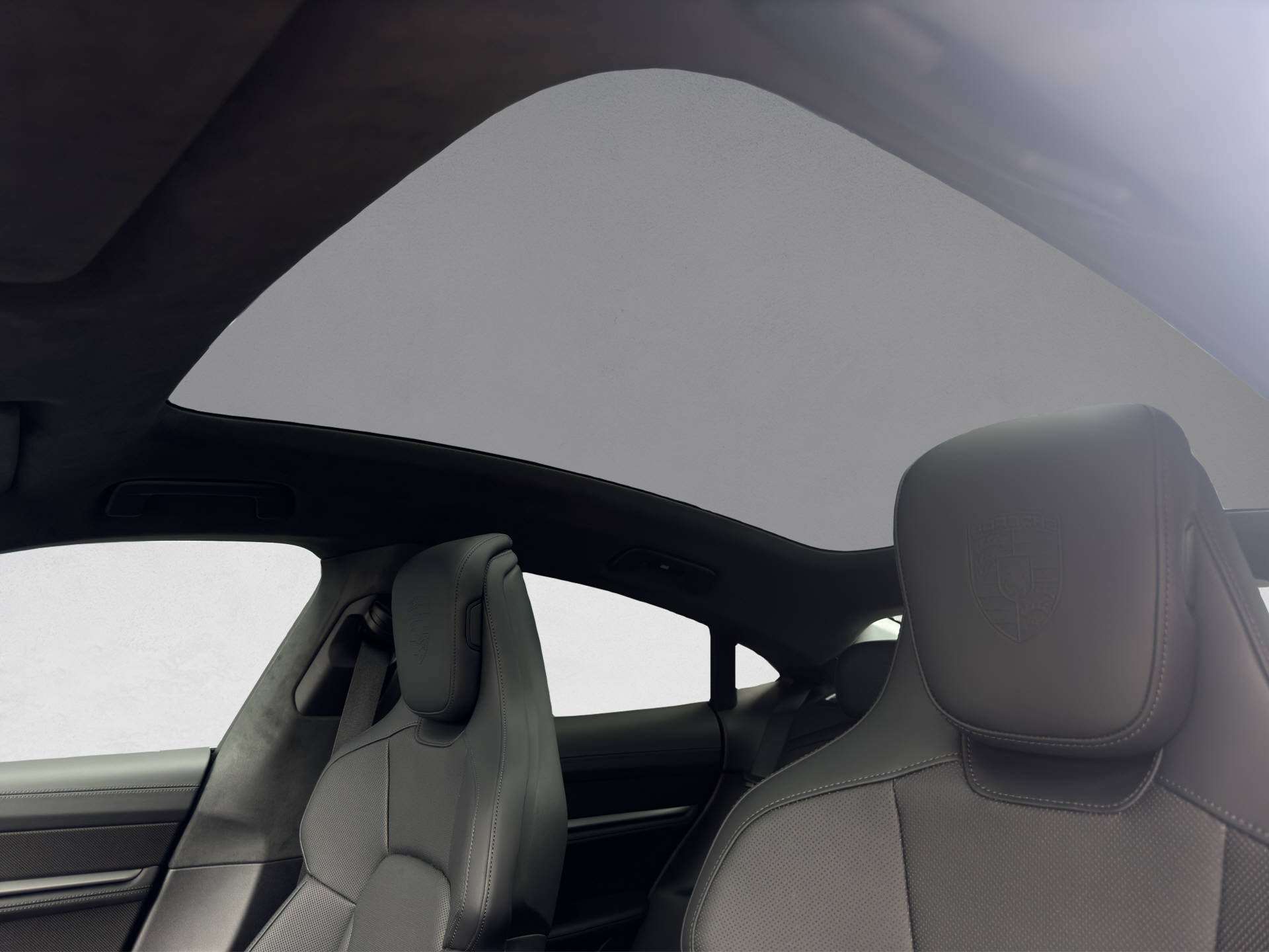 PORSCHE Taycan Turbo S-image-13