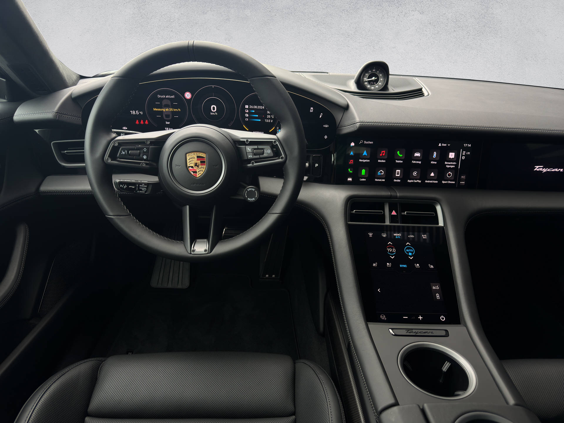 PORSCHE Taycan Turbo S-image-5