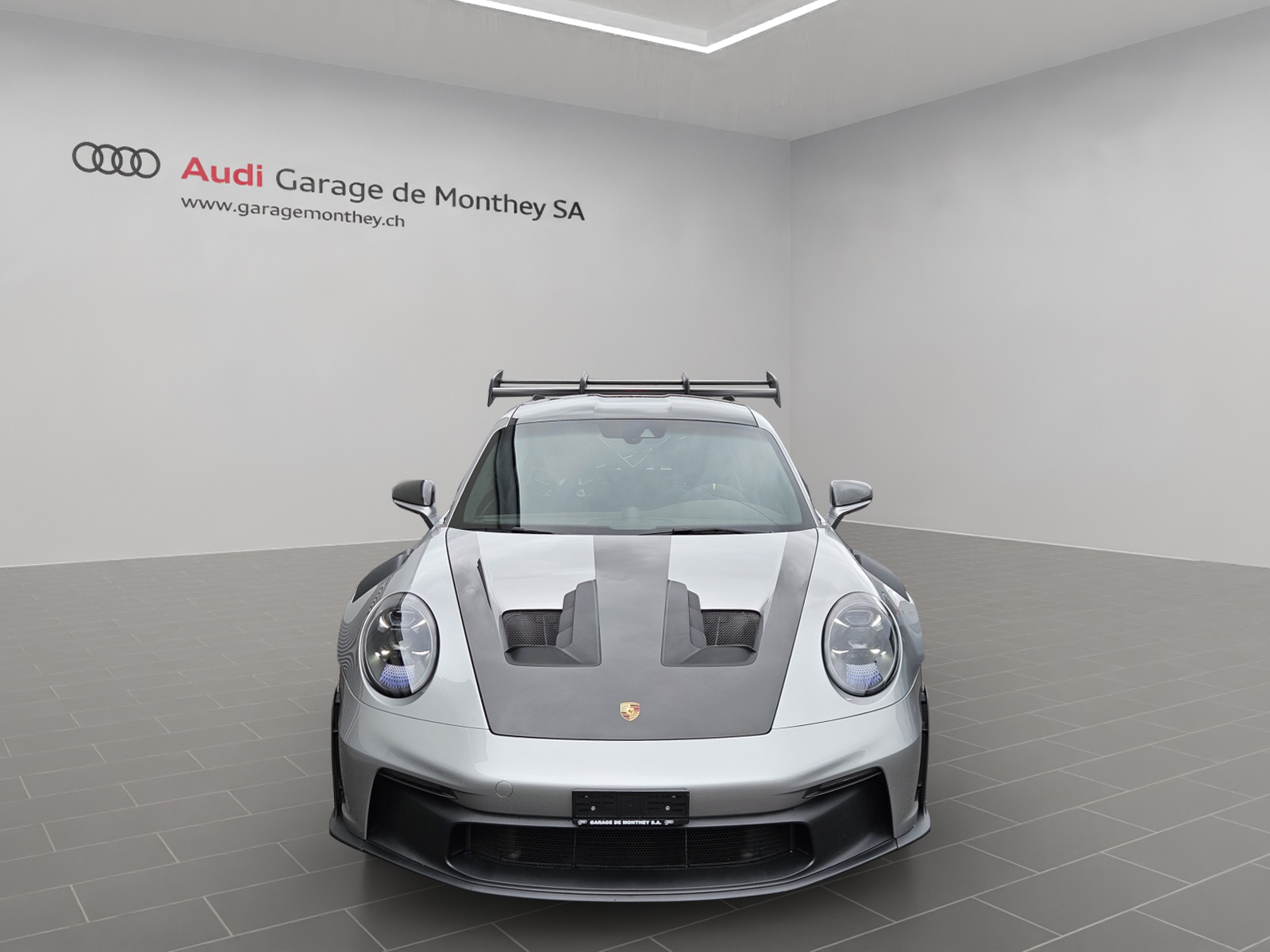 PORSCHE 911 GT3 RS-image-5