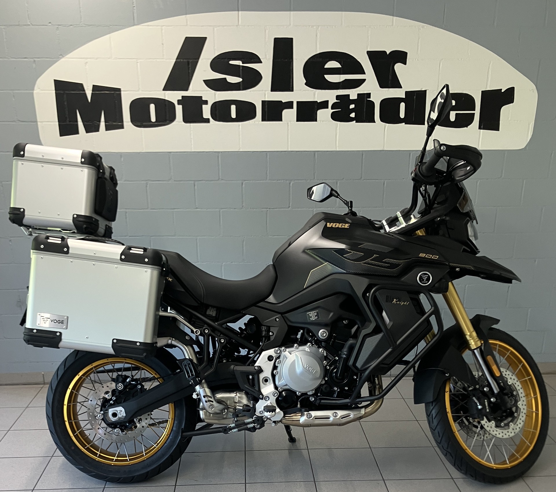 VOGE 900 DSX Black Knight-image-3