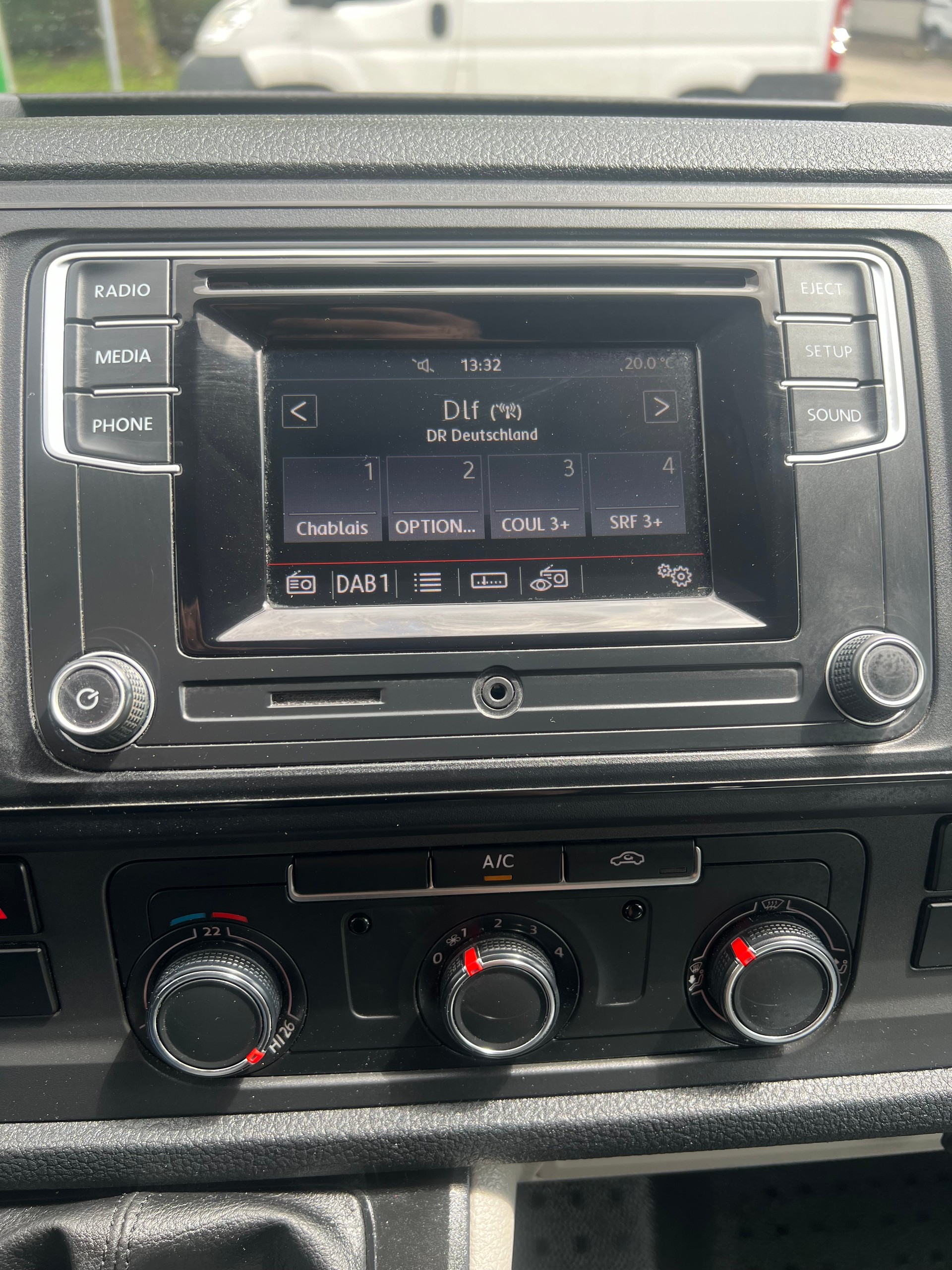 VW T6 2.0 TDI 4Motion-image-12