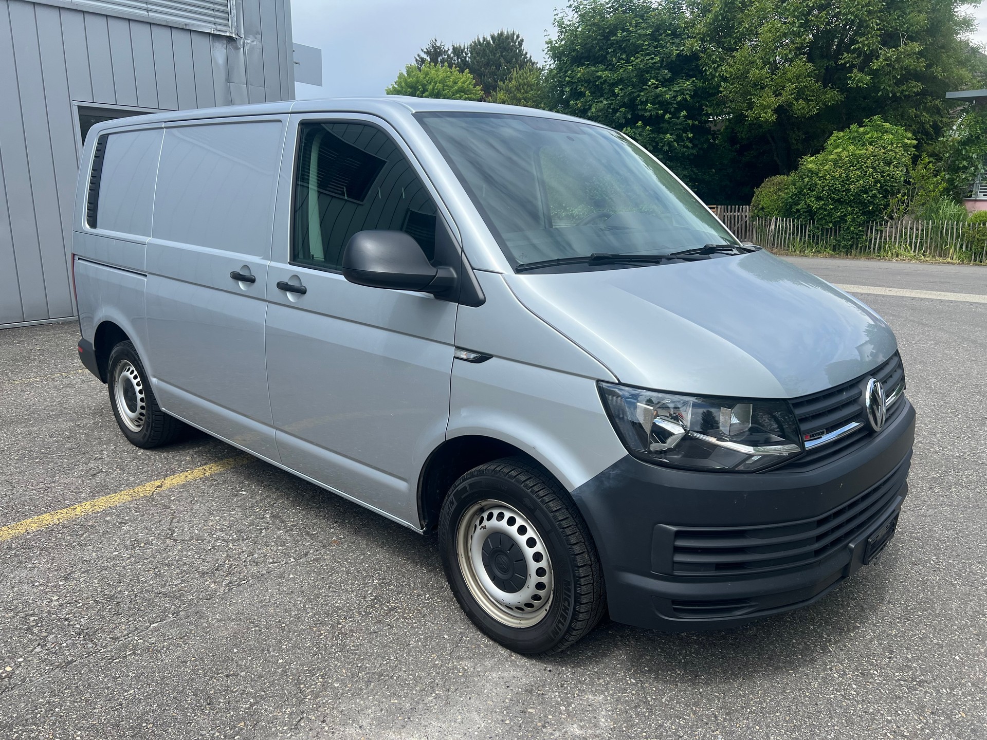 VW T6 2.0 TDI 4Motion-image-1