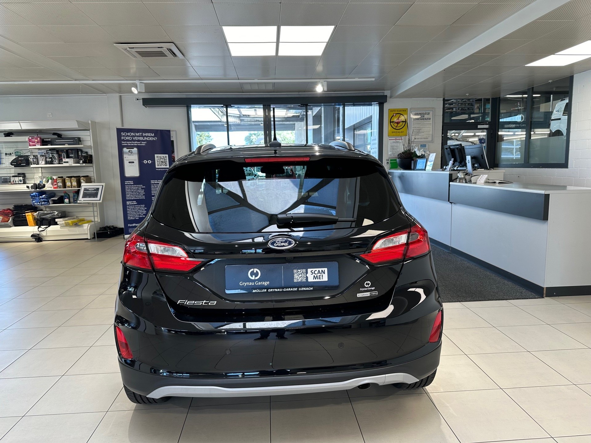FORD Fiesta 1.0 EcoB Hybrid Active-image-4
