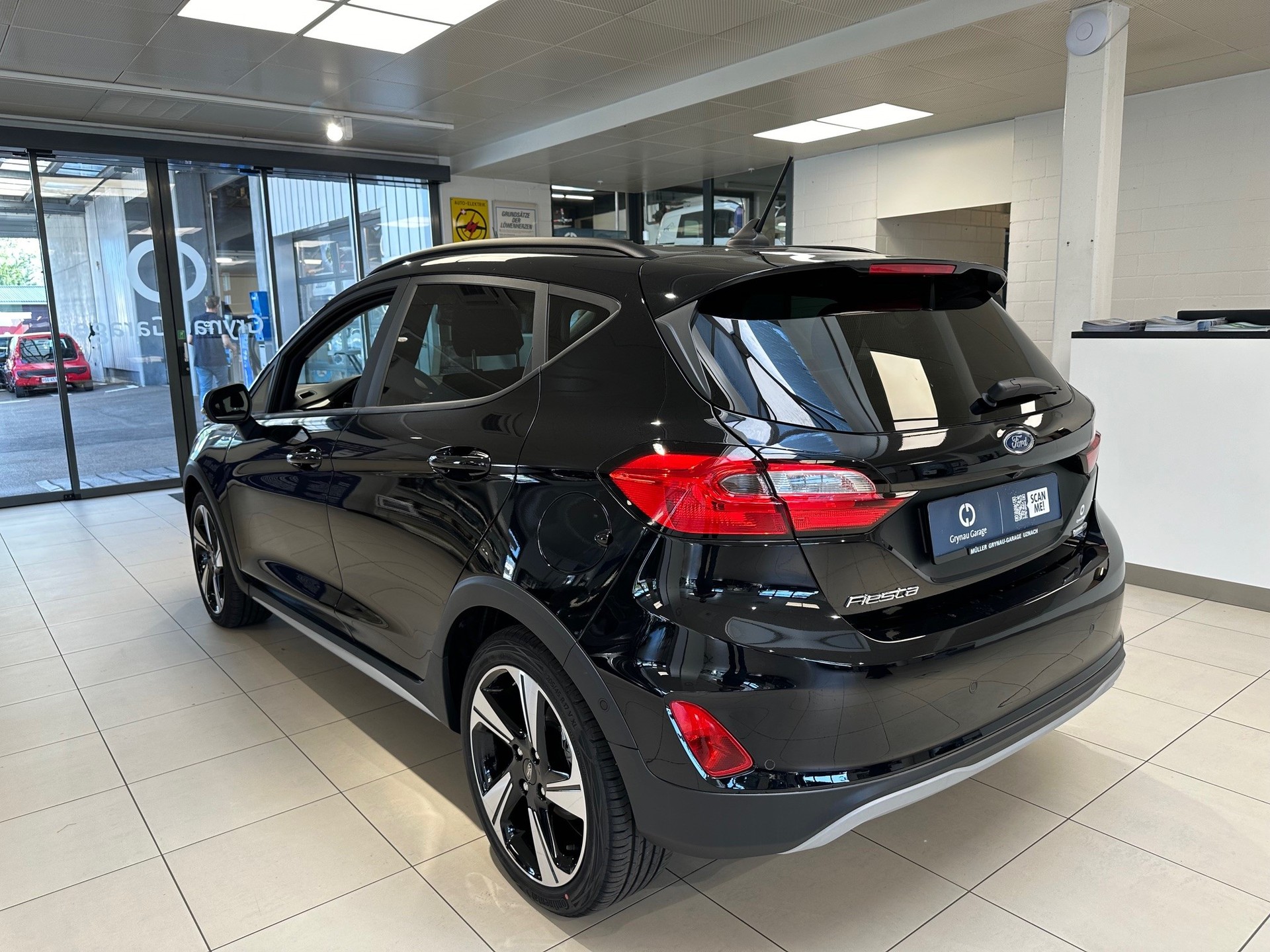 FORD Fiesta 1.0 EcoB Hybrid Active-image-6