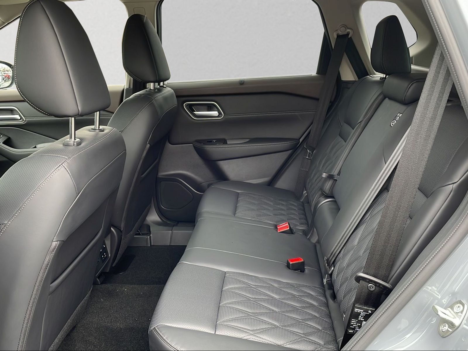 NISSAN X-Trail 1.5 VC-T Tekna+ e-4orce-image-6