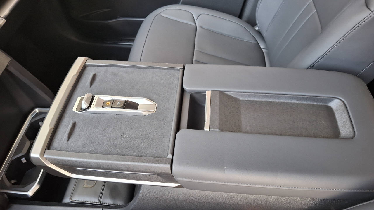MAXUS eTerron 9 E-Motor 102kWh Luxury-image-13