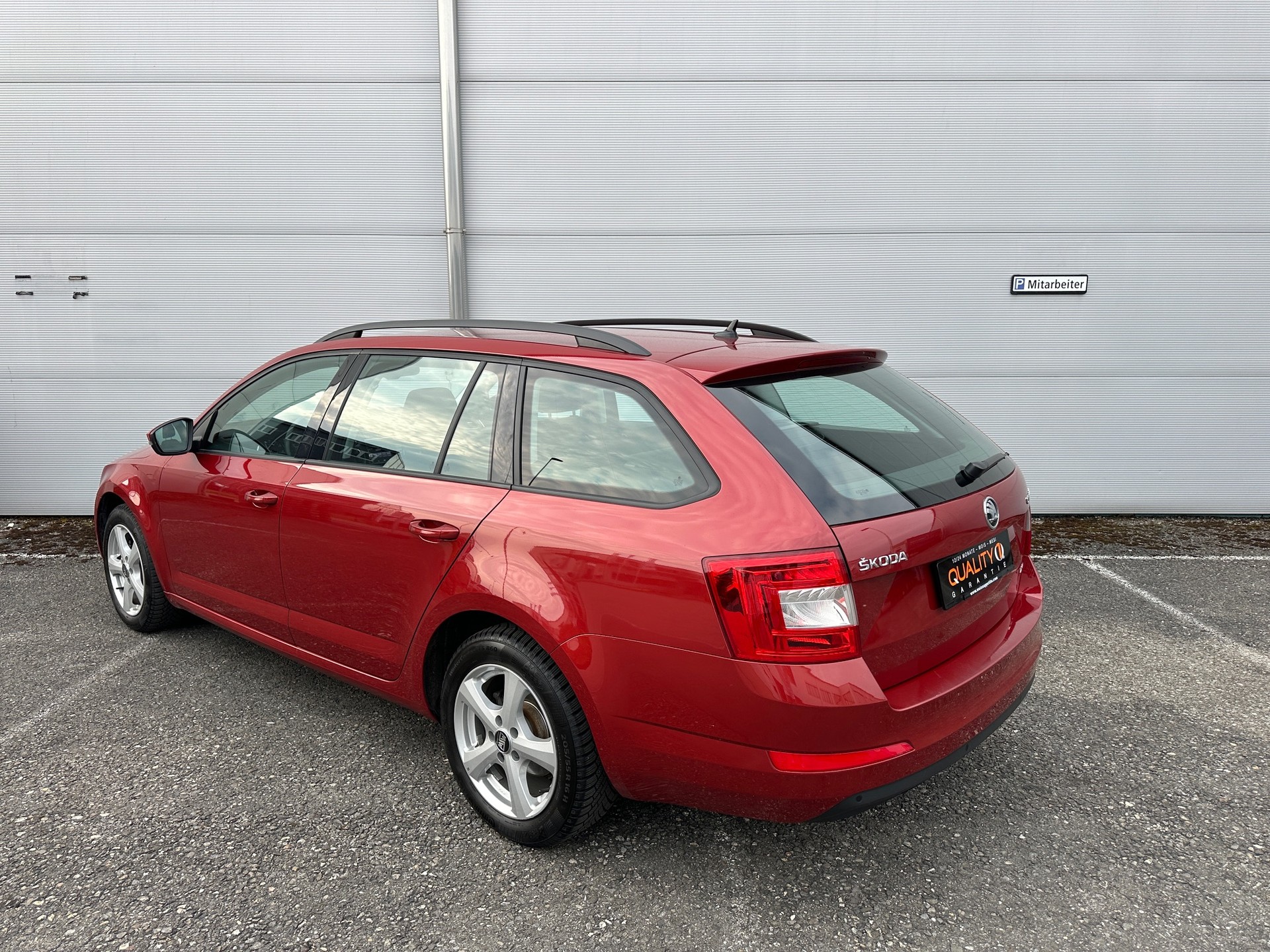 SKODA Octavia Combi 1.8 TSI Elegance 4x4 DSG-image-2
