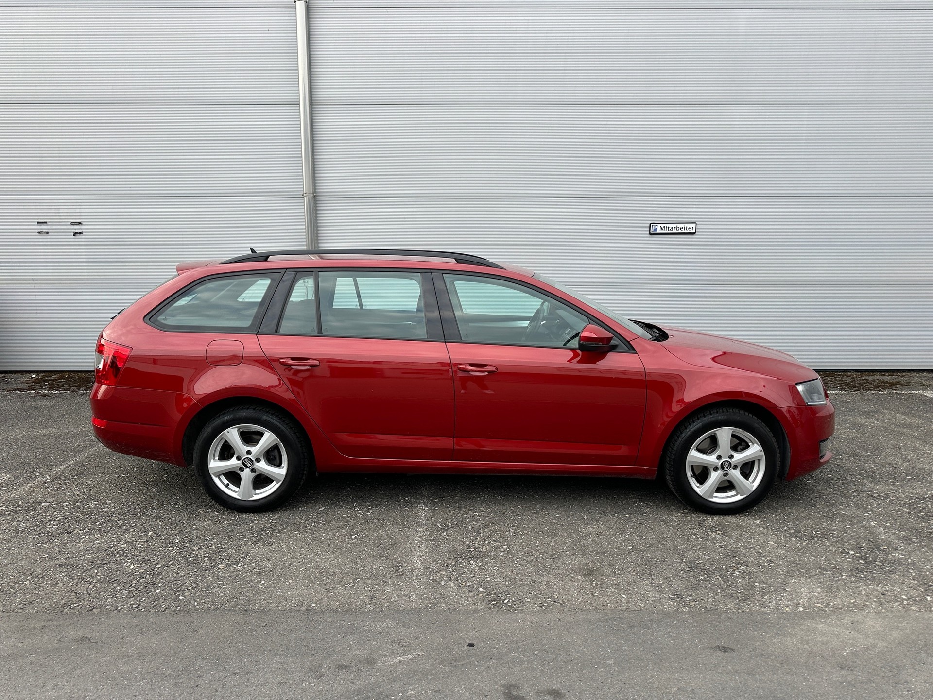 SKODA Octavia Combi 1.8 TSI Elegance 4x4 DSG-image-4