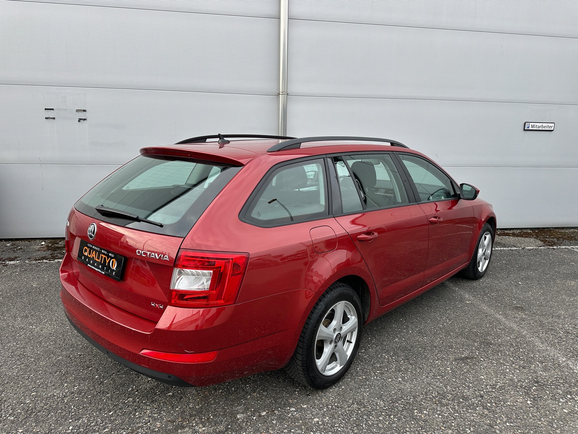 SKODA Octavia Combi 1.8 TSI Elegance 4x4 DSG-image-3
