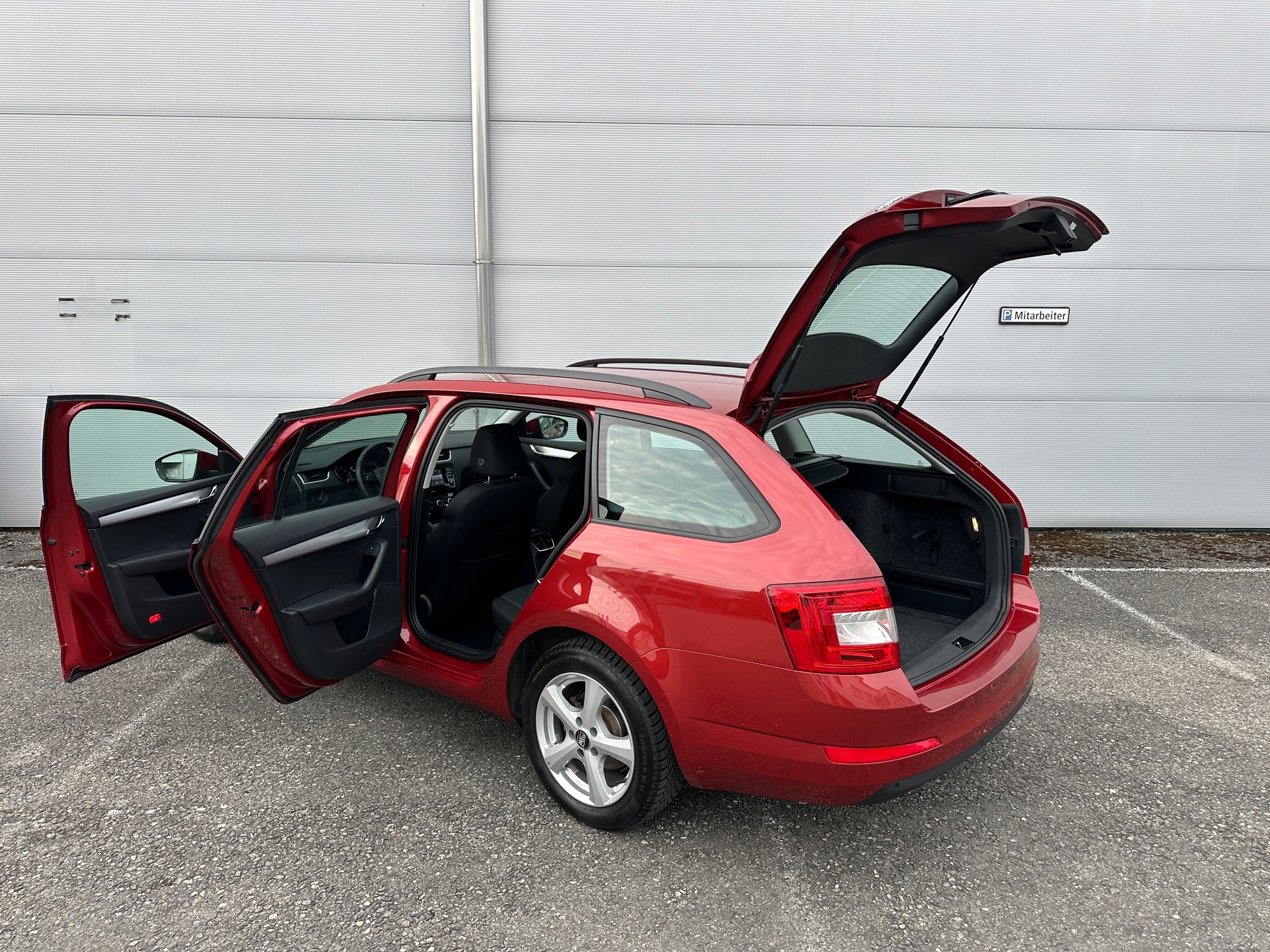 SKODA Octavia Combi 1.8 TSI Elegance 4x4 DSG-image-6
