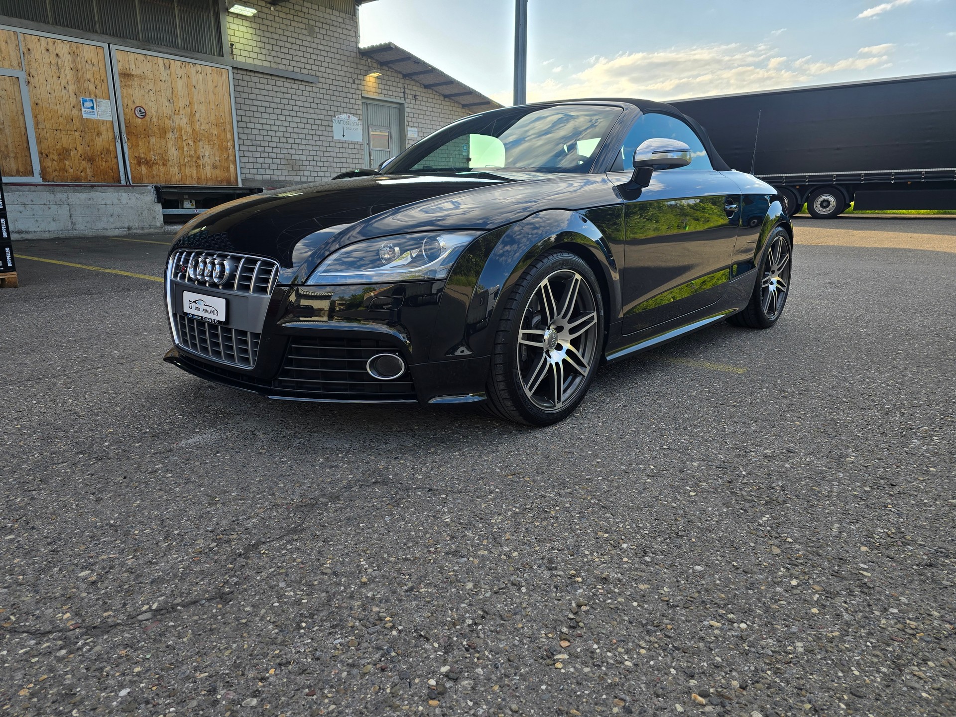 AUDI TTS Roadster 2.0 TFSI quattro S-tronic-image-2