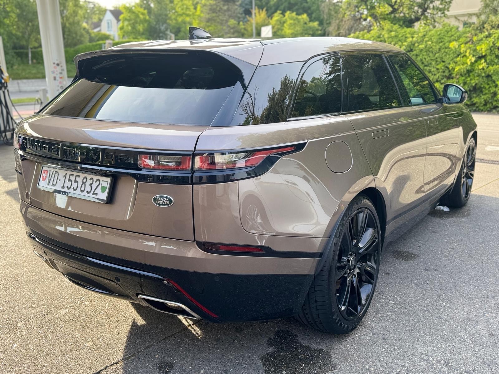 LAND ROVER Range Rover Velar R-Dynamic D 300 SE Automatic-image-5