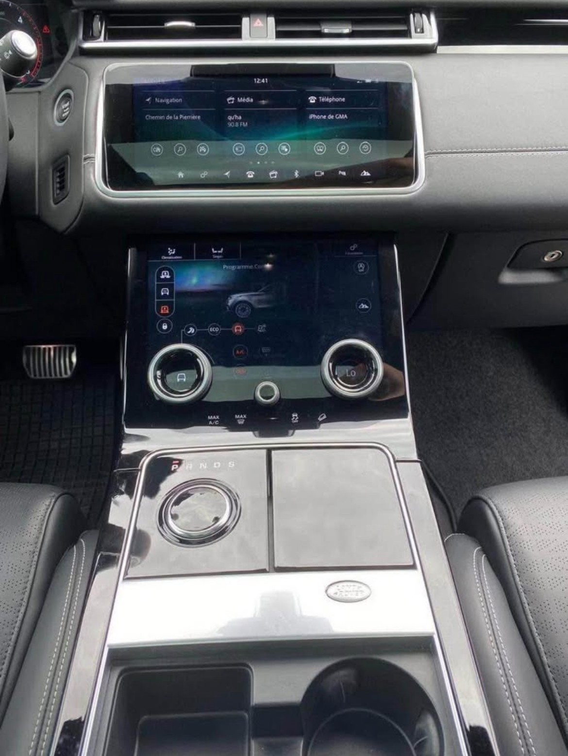 LAND ROVER Range Rover Velar R-Dynamic D 300 SE Automatic-image-12