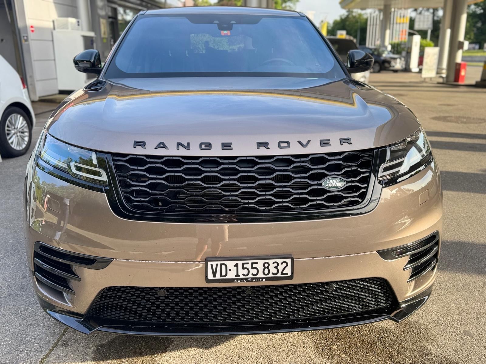 LAND ROVER Range Rover Velar R-Dynamic D 300 SE Automatic-image-1