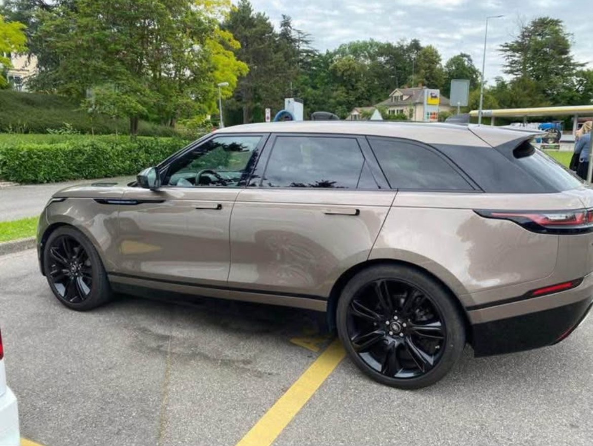 LAND ROVER Range Rover Velar R-Dynamic D 300 SE Automatic-image-3
