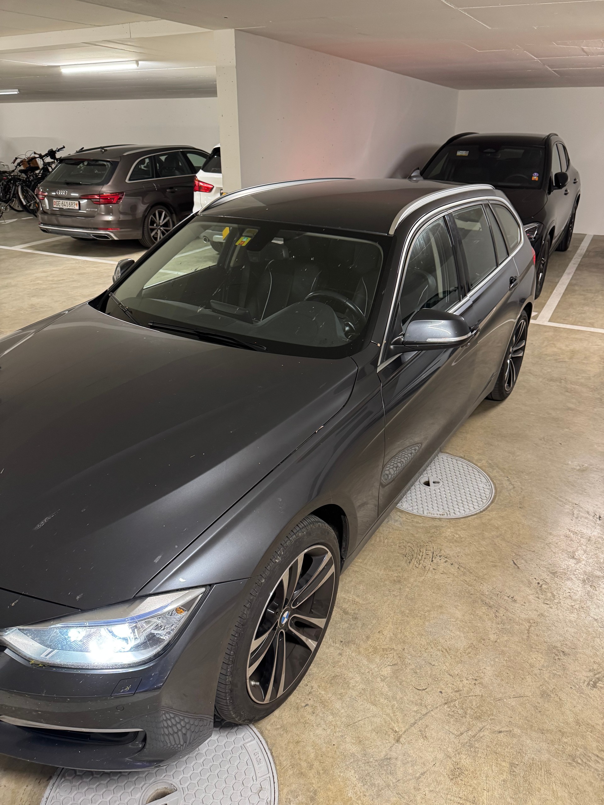 BMW 330d Touring Modern Line Steptronic-image-2