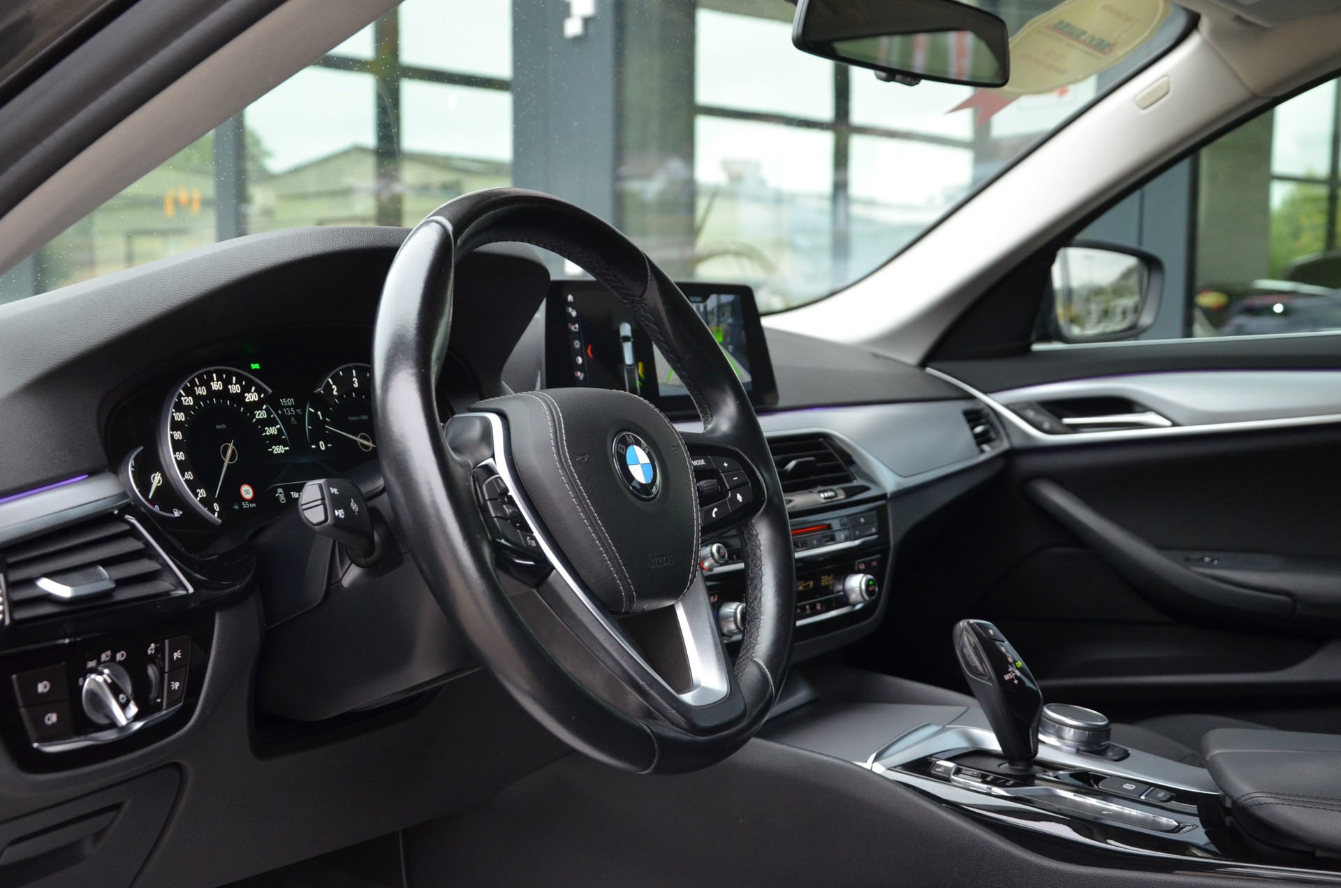 BMW 530i Touring Steptronic*Frisch ab MFK,1 Jahr oder 20'000km Garantie*-image-12