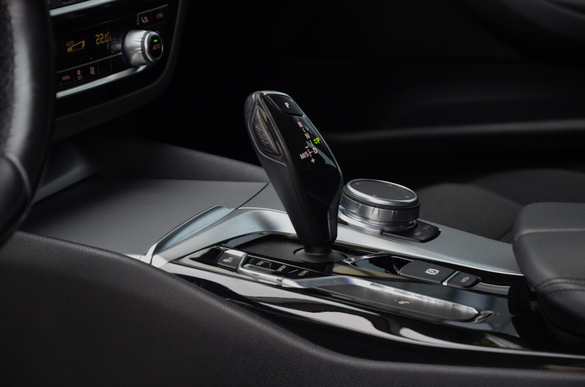 BMW 530i Touring Steptronic*Frisch ab MFK,1 Jahr oder 20'000km Garantie*-image-17