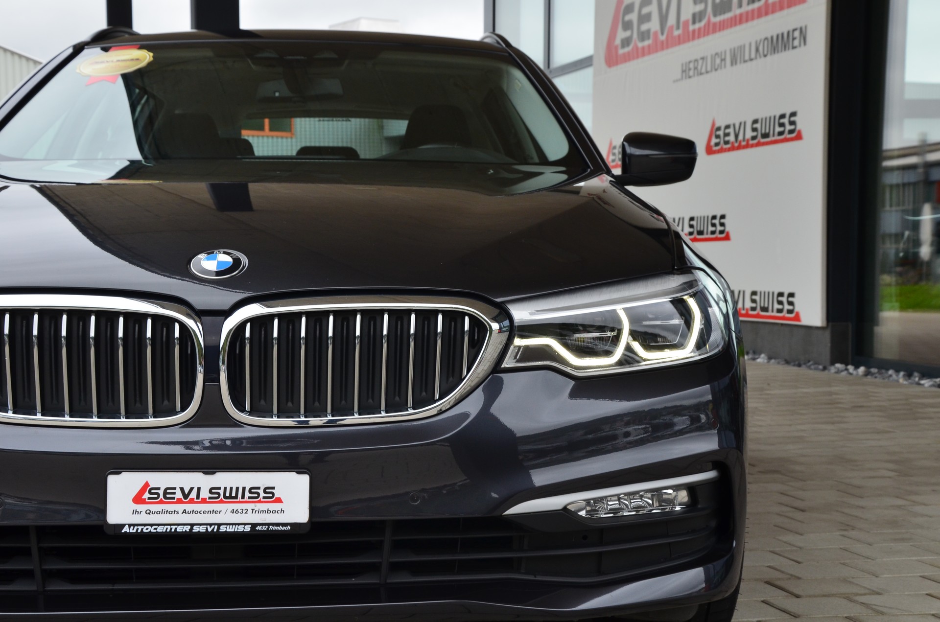 BMW 530i Touring Steptronic*Frisch ab MFK,1 Jahr oder 20'000km Garantie*-image-10