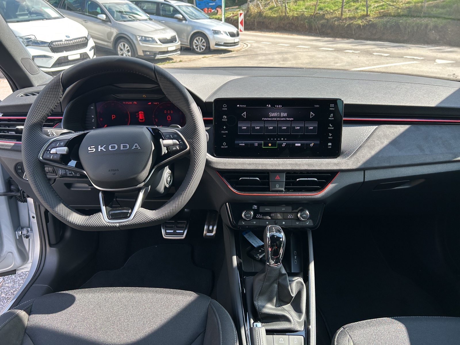 SKODA Kamiq 1.5 TSI Dynamic DSG-image-12