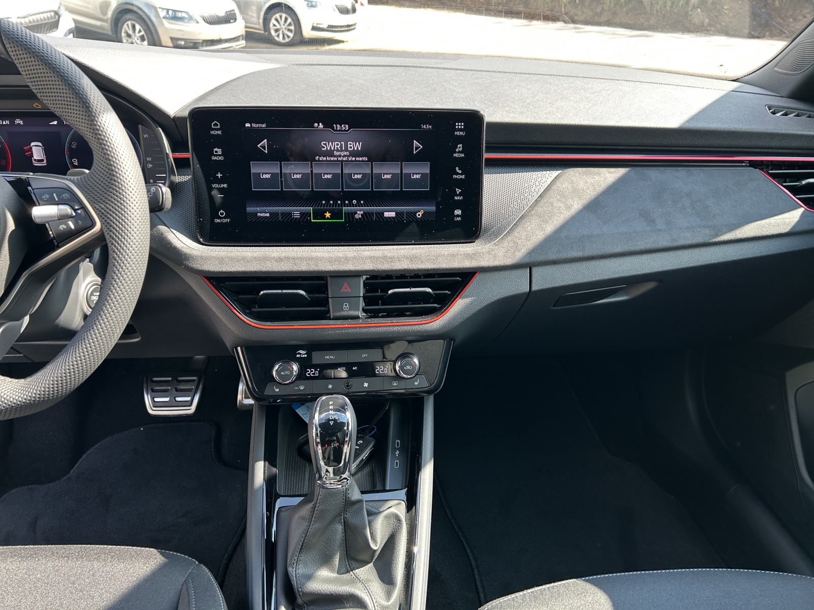 SKODA Kamiq 1.5 TSI Dynamic DSG-image-11