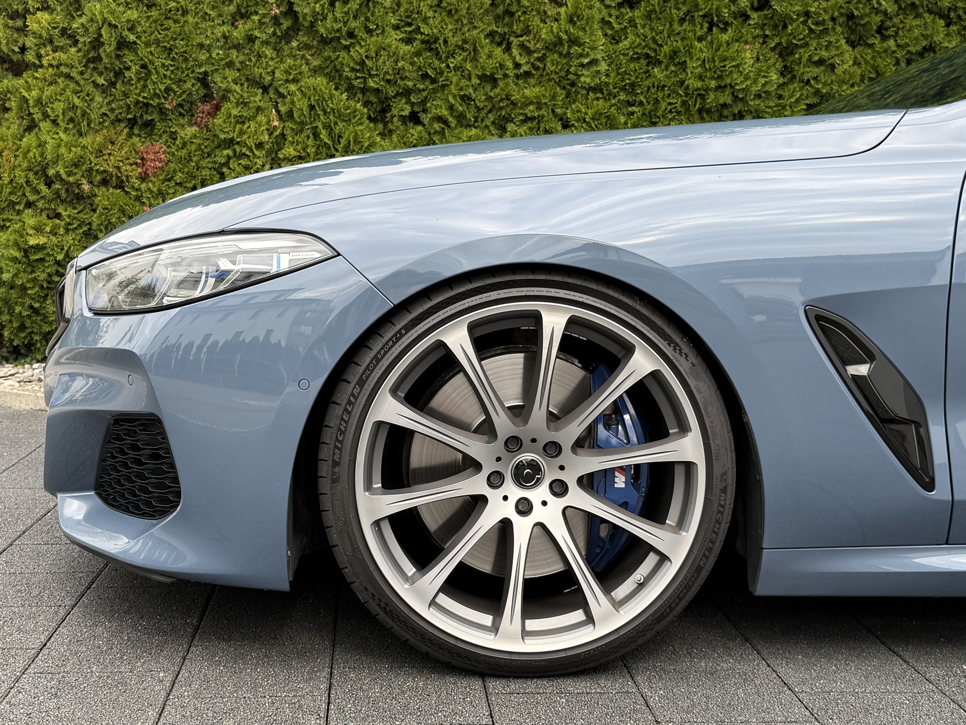 BMW M850i xDrive Steptronic-image-7