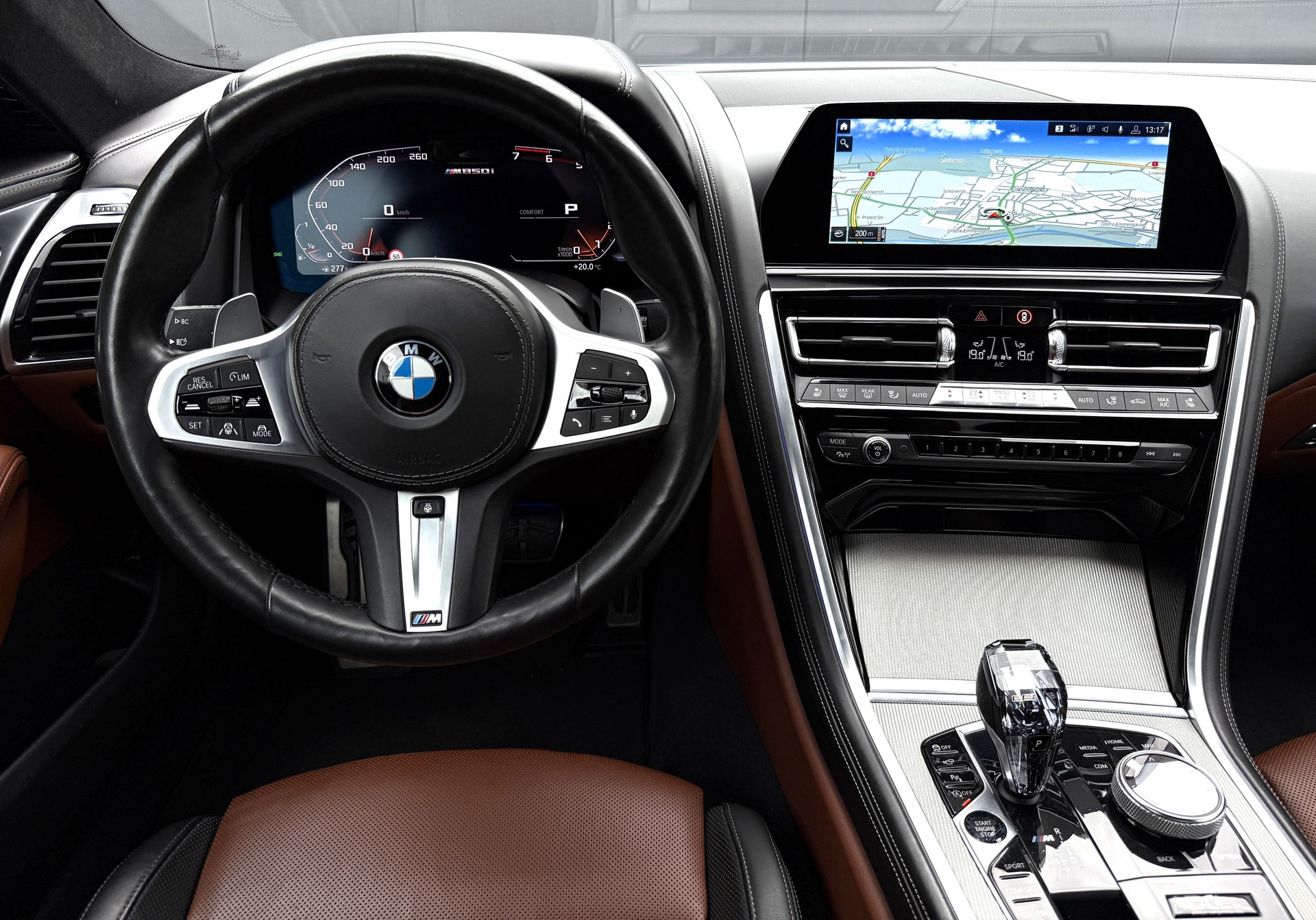 BMW M850i xDrive Steptronic-image-17