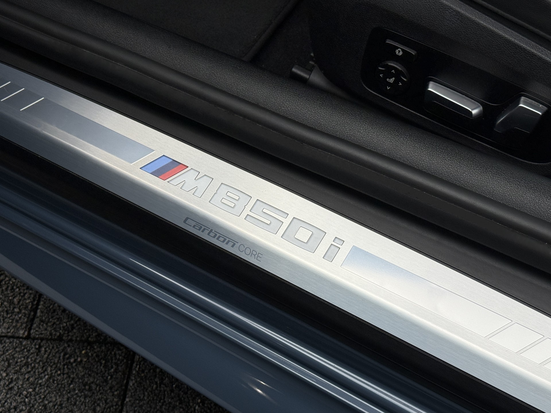 BMW M850i xDrive Steptronic-image-16