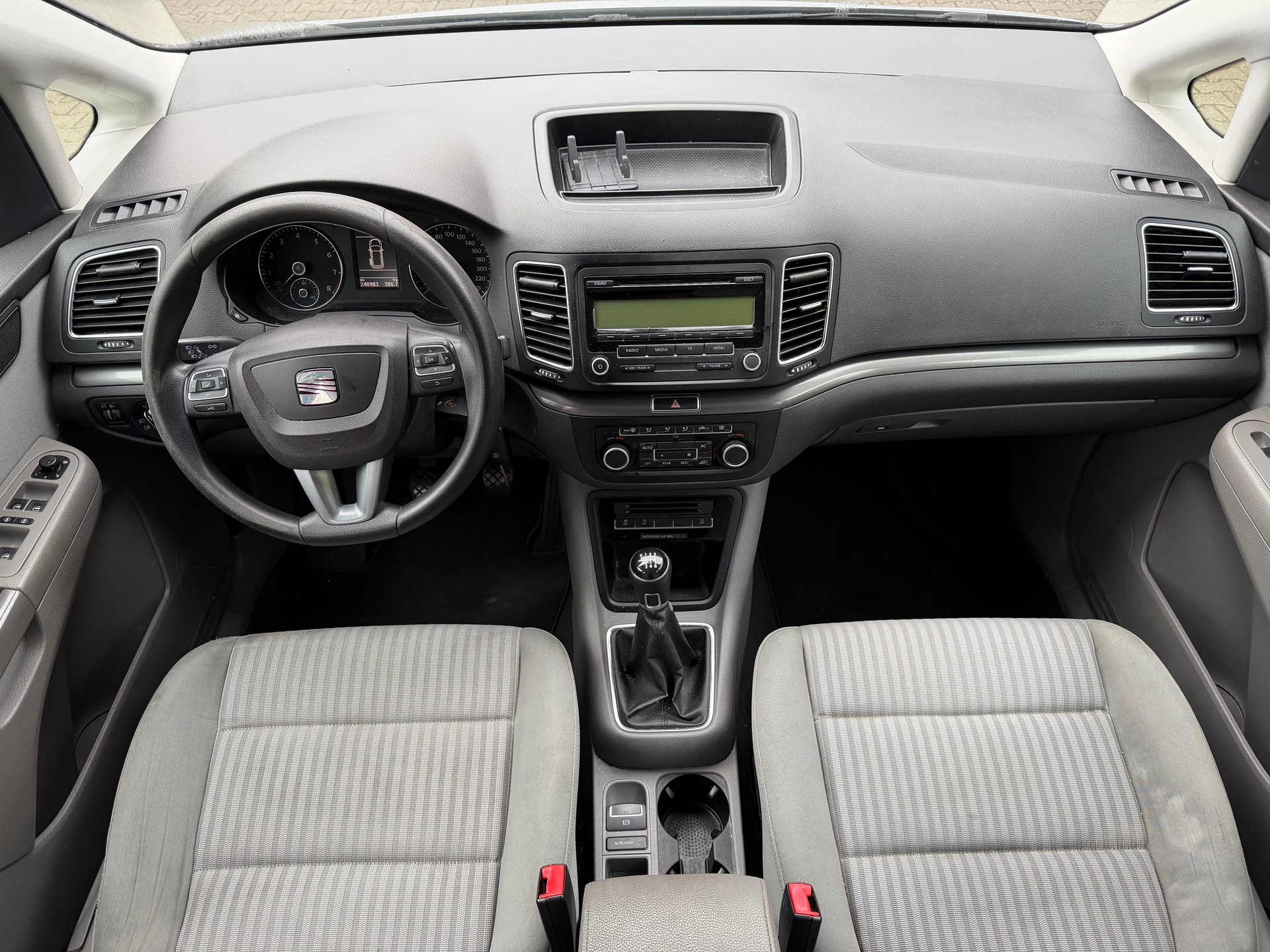 SEAT Alhambra 1.4 TSI Reference Eco-image-9