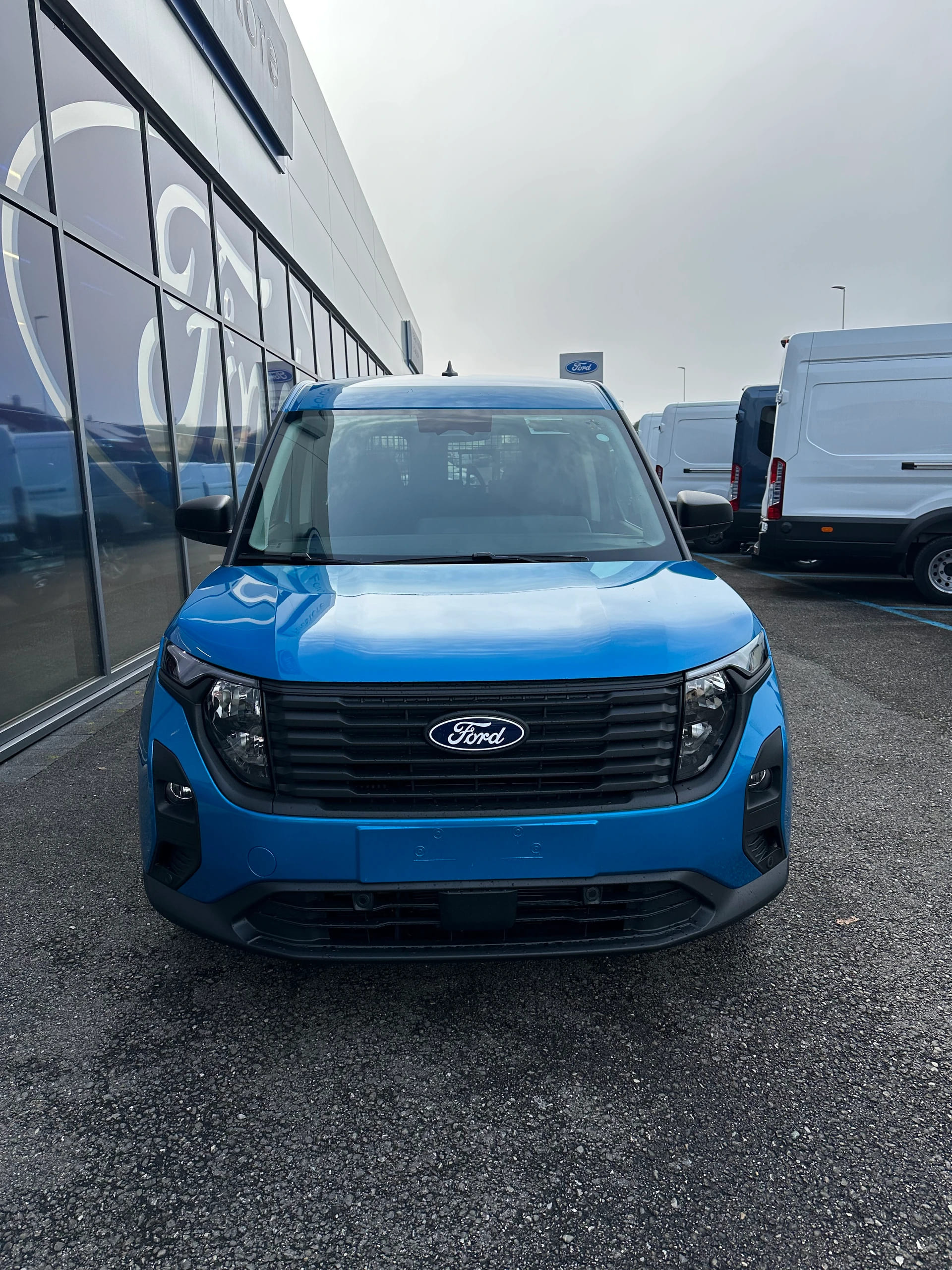 FORD Transit Courier dcab. van 1.0 Trend/125CV/Aut.-image-8