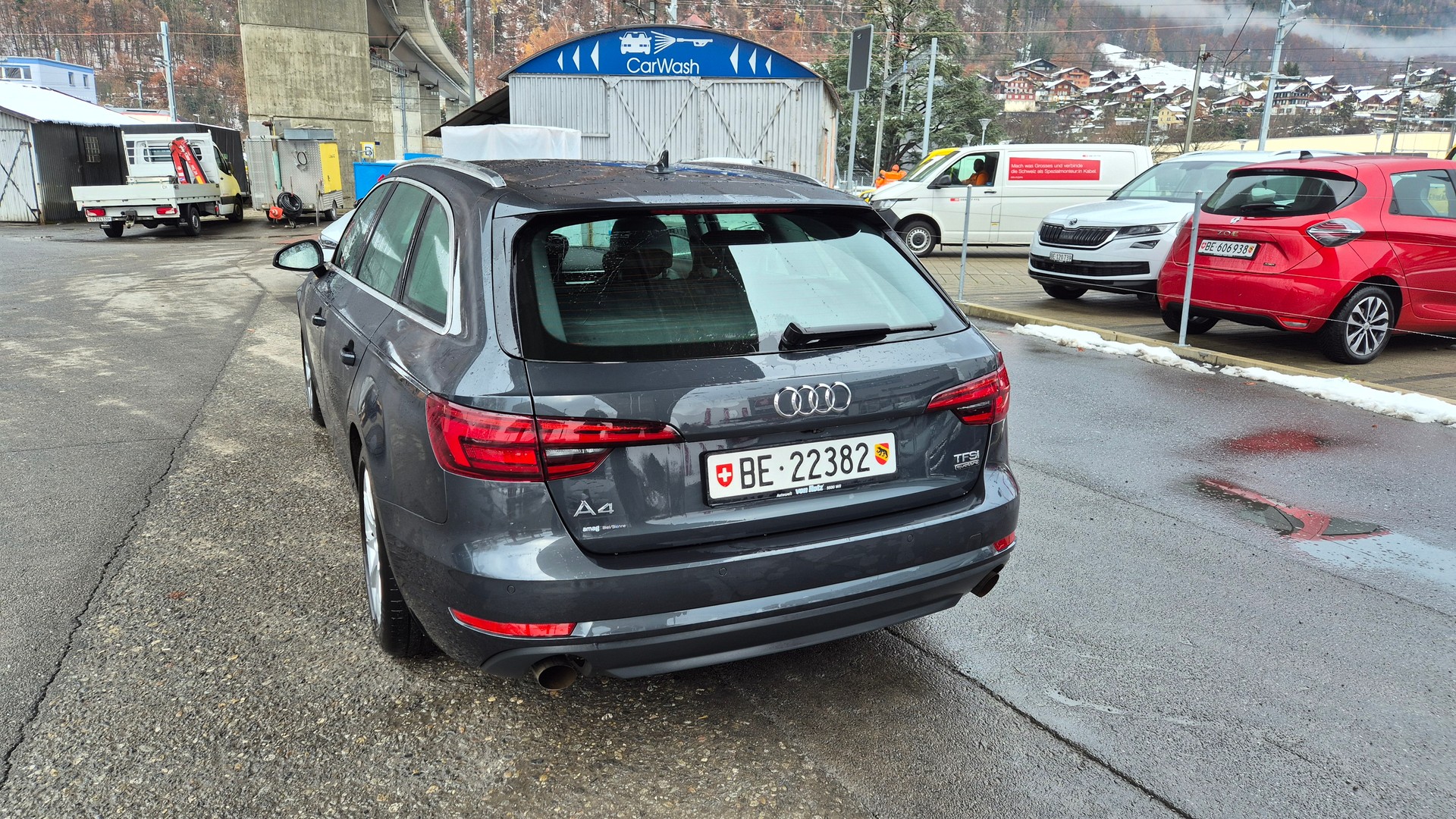 AUDI A4 Avant 2.0 TFSI quattro S-tronic-image-2