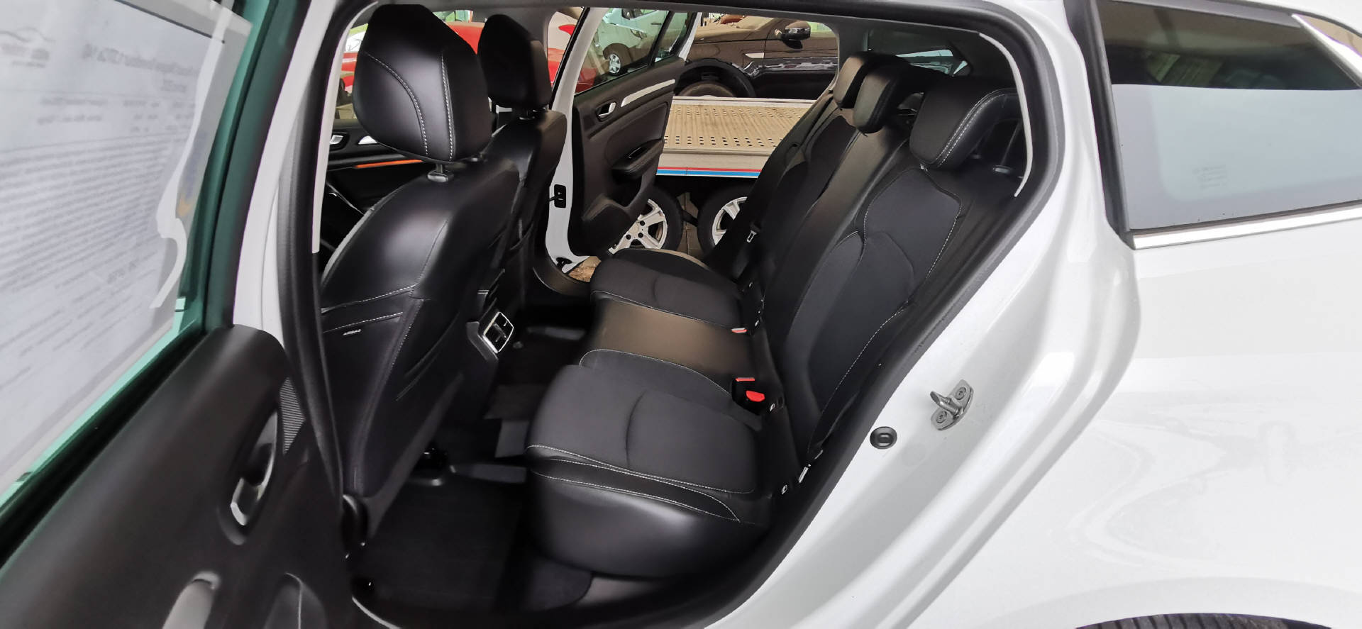 RENAULT Mégane Grandtour 1.3TCe140 techno EDC-image-7