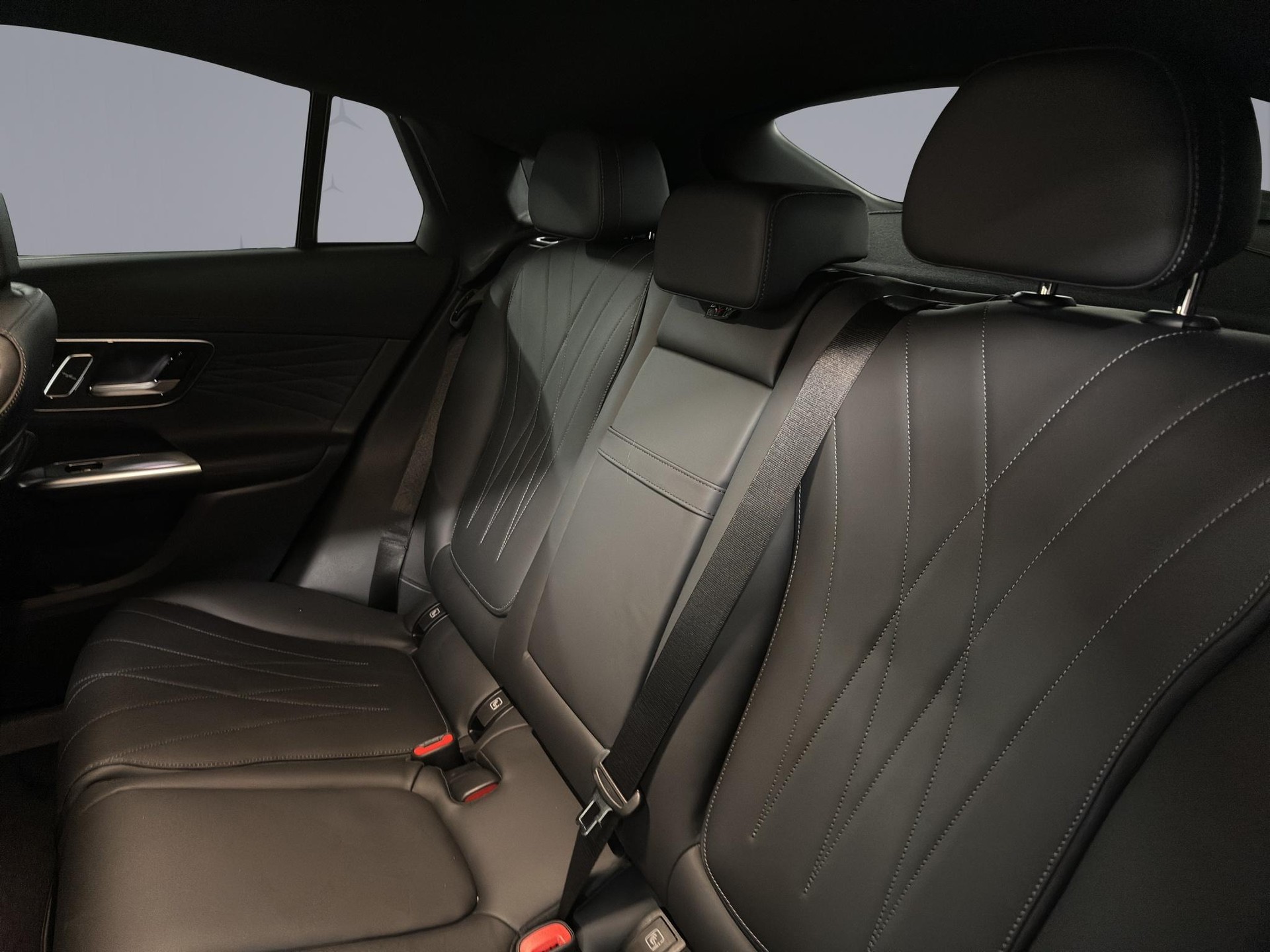 MERCEDES-BENZ GLC 43 AMG Executive Edition 4matic Coupé-image-13