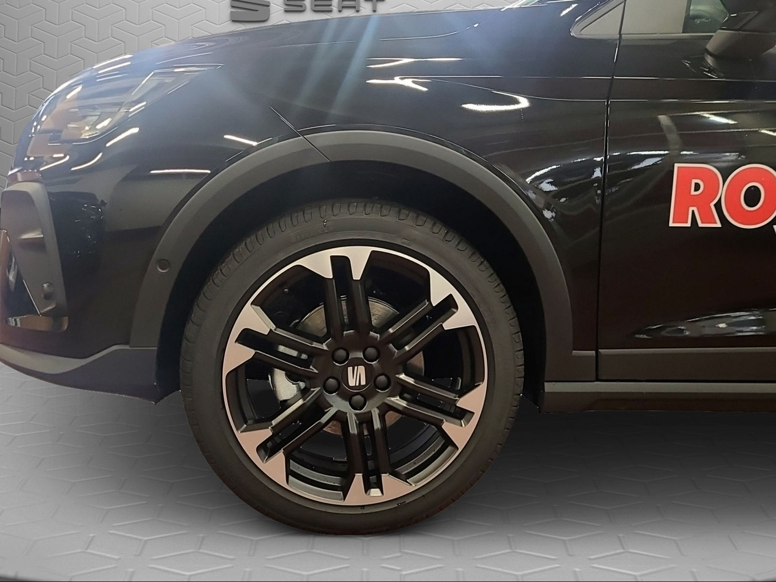 SEAT Arona 1.5 Eco TSI FR DSG-image-5