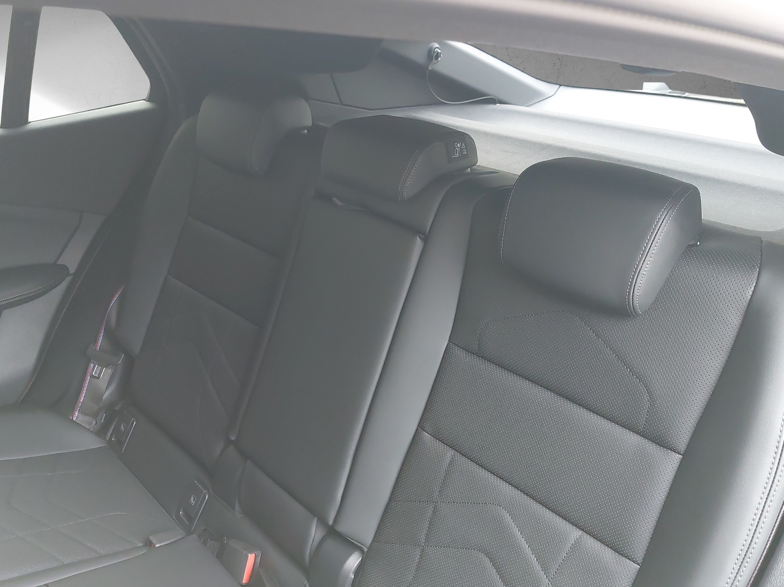 BMW iX2 xDrive 30 M Sport Pro-image-16