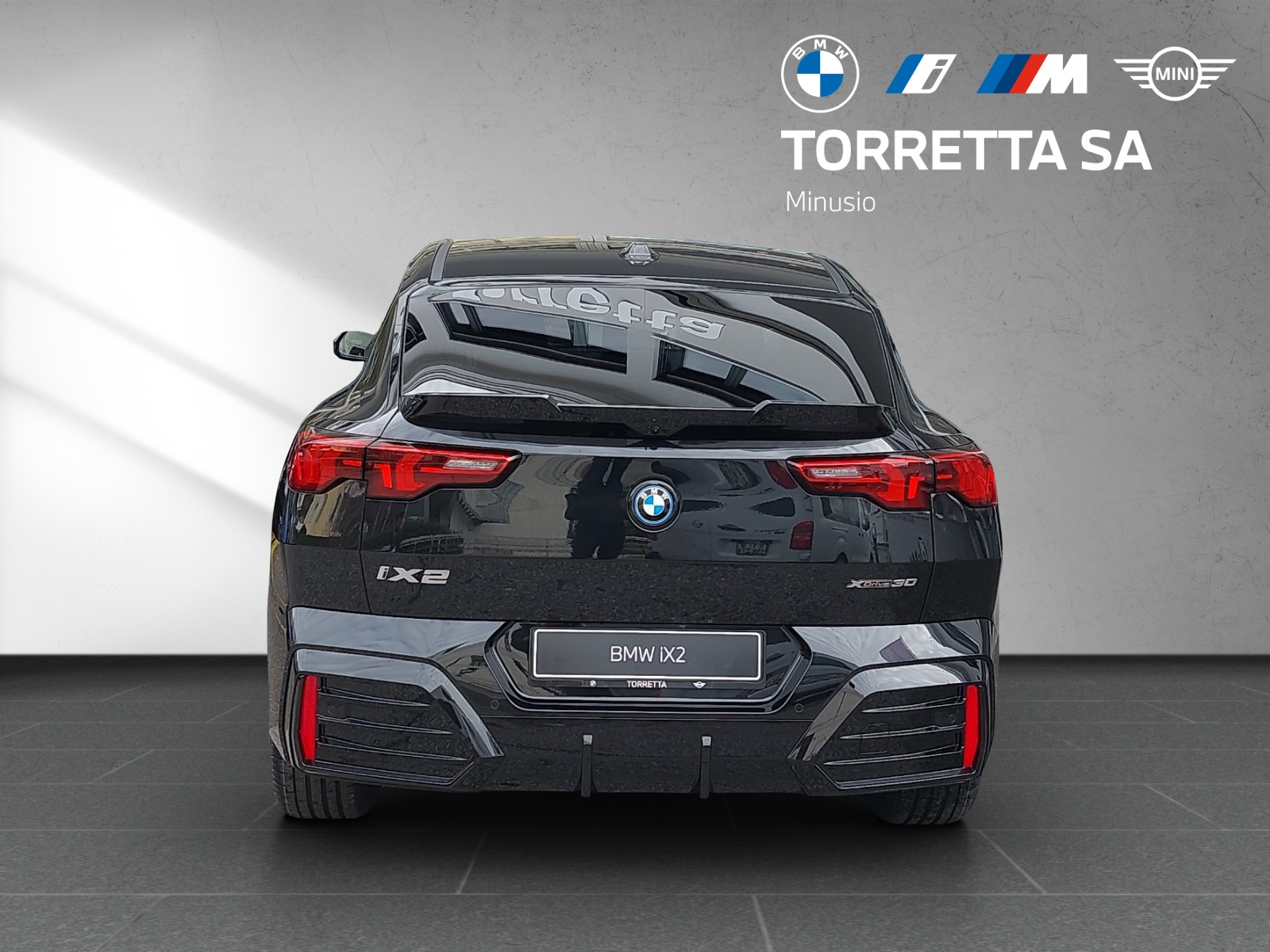 BMW iX2 xDrive 30 M Sport Pro-image-3