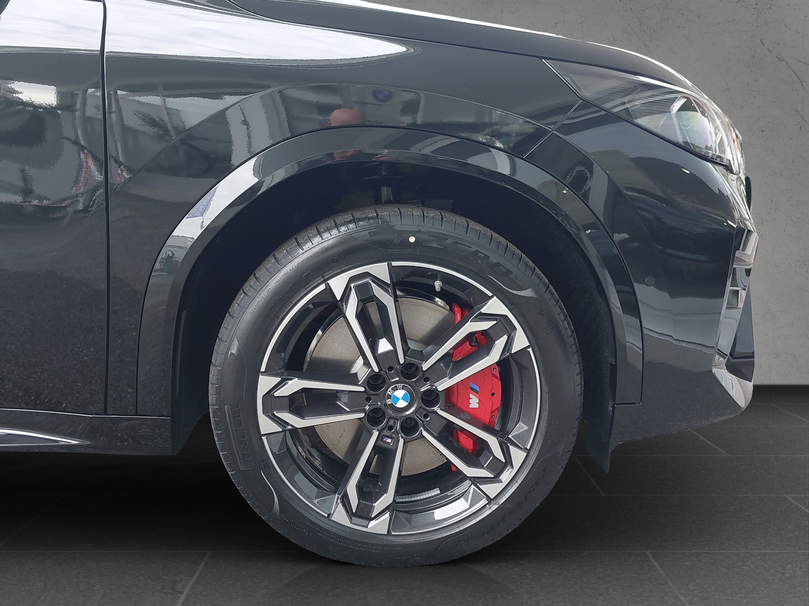 BMW iX2 xDrive 30 M Sport Pro-image-9