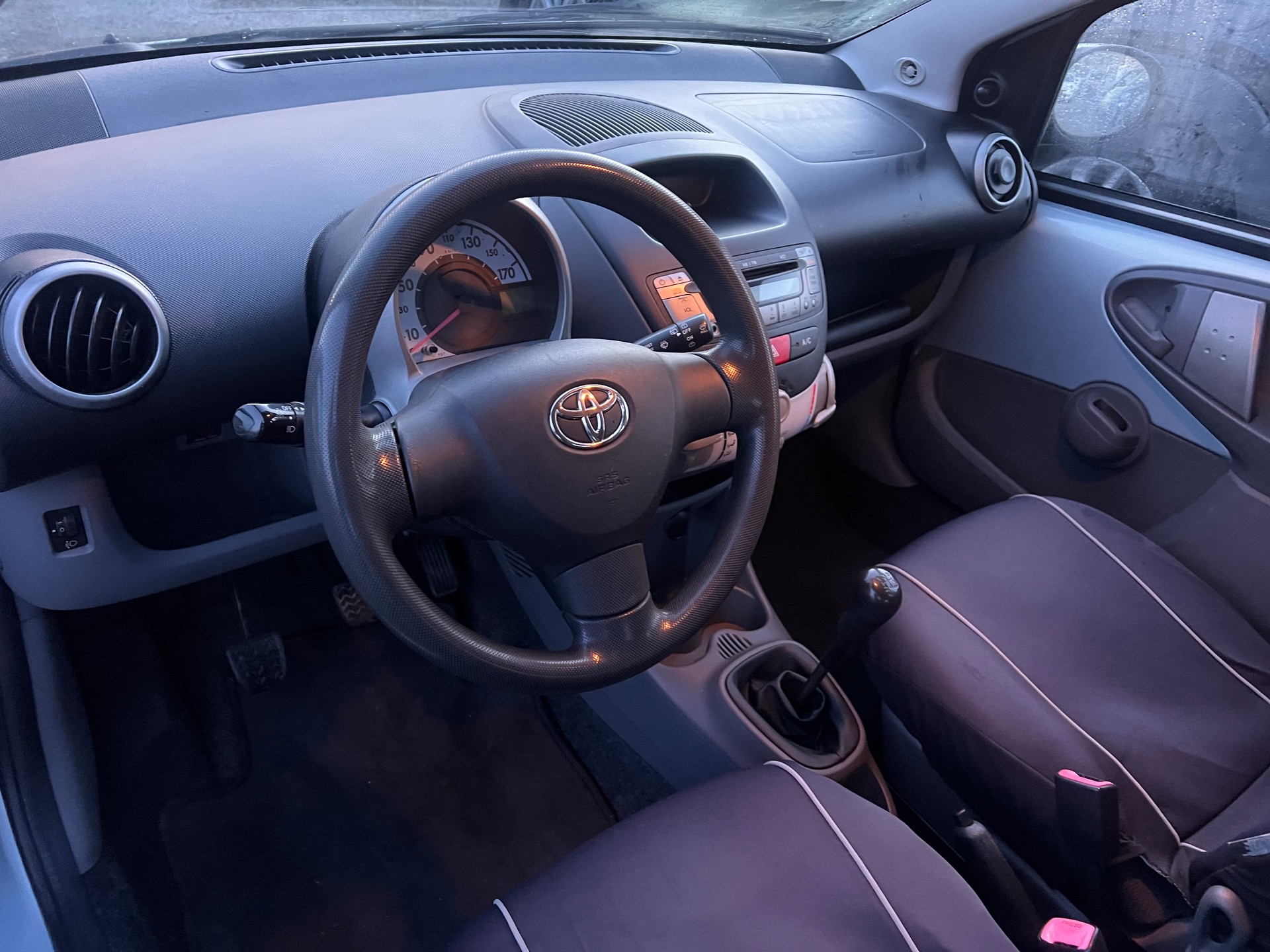 TOYOTA Aygo 1.0 blue MultiMode-image-8