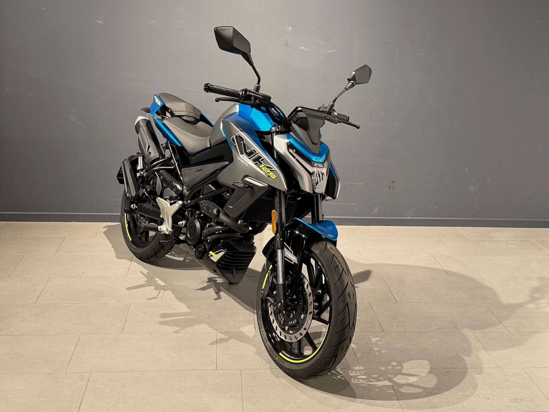CF MOTO 125NK-showroom-element-1