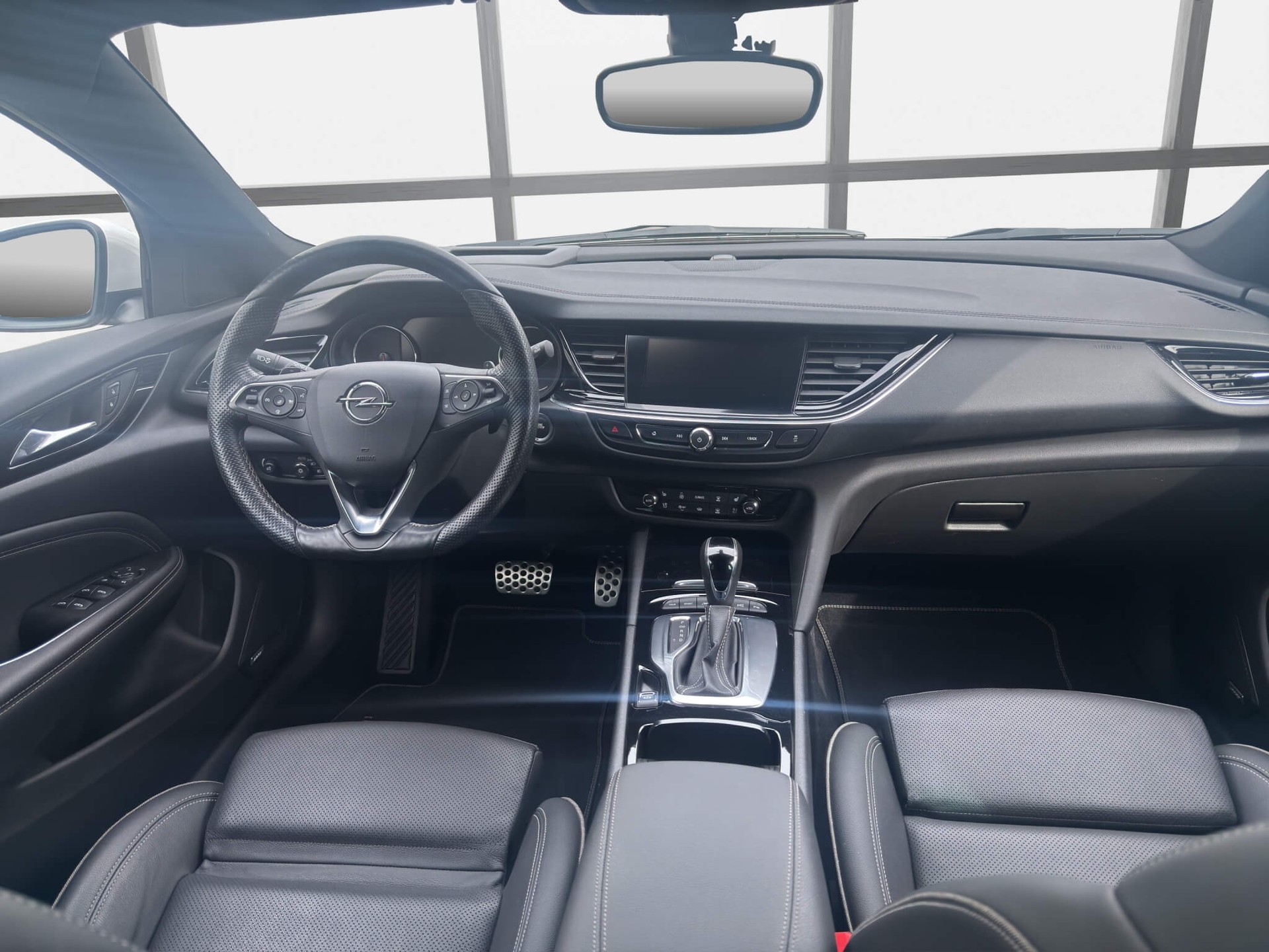 OPEL Insignia 2.0 T Sports Tourer Excellence 4WD Automat.-image-8